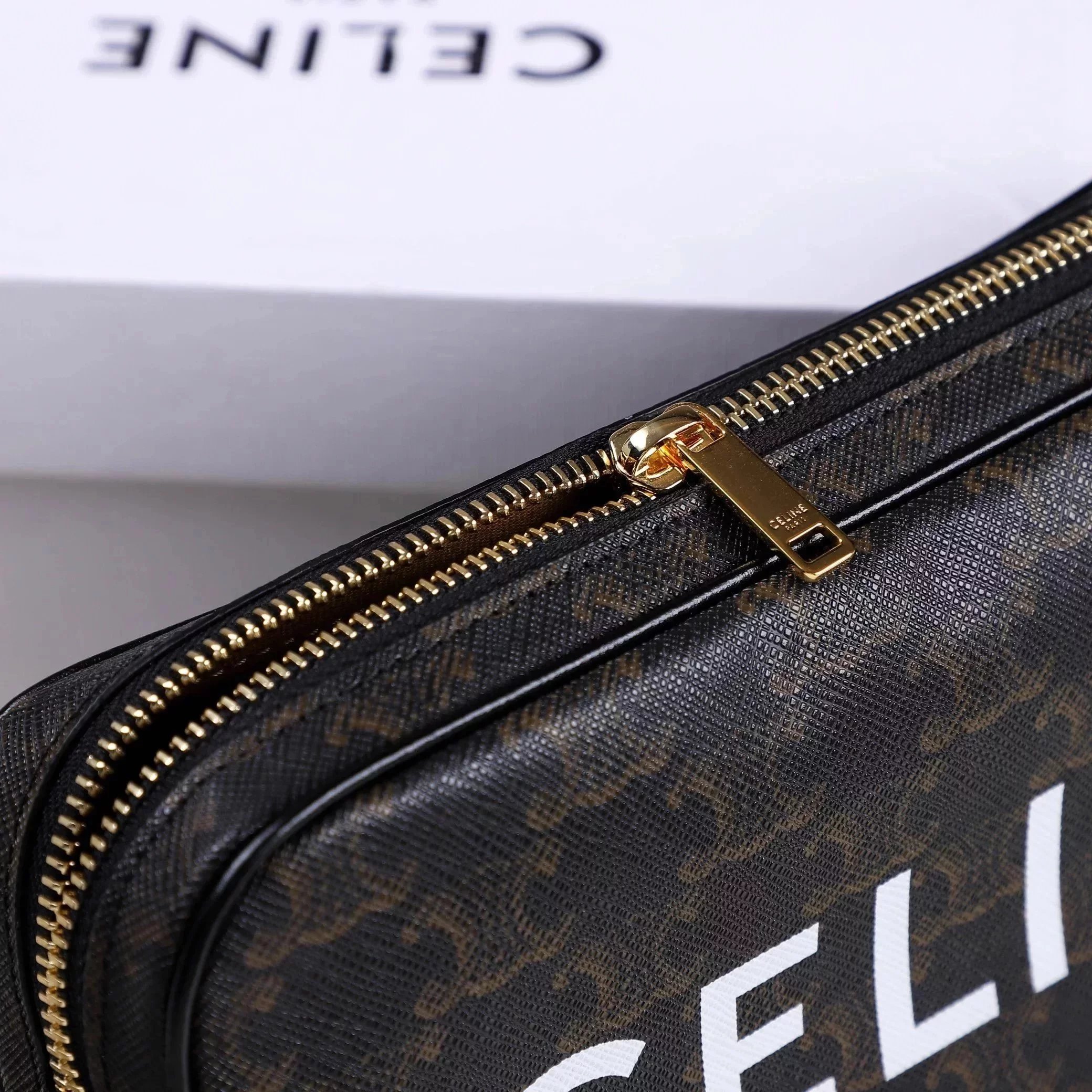 Item ID 8453 Celine- Arc de Triomphe - Classic presbyopic leather - messenger bag -