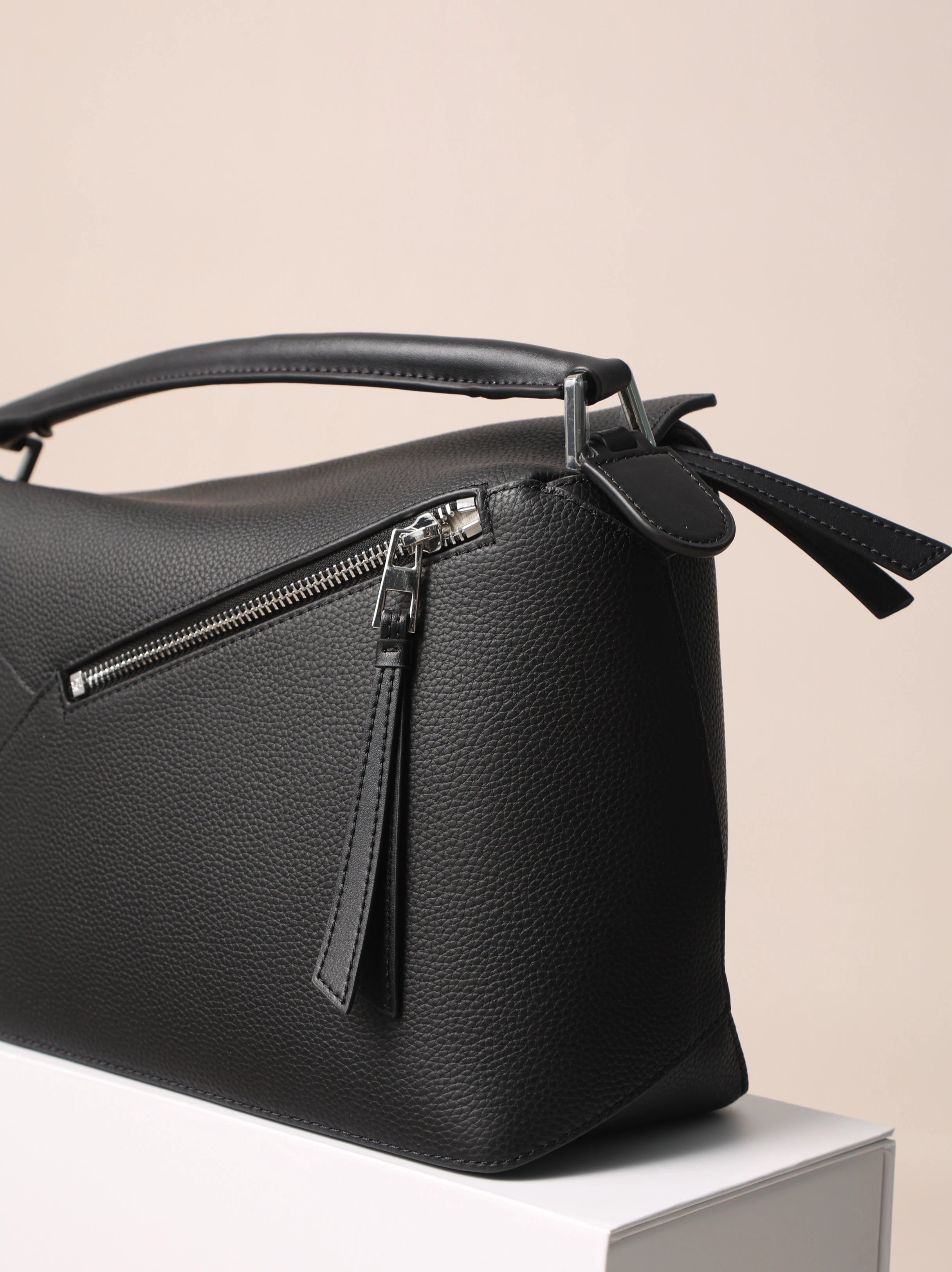 Item ID 8494 L0EWE Roewe Classic Buzz Anagram Leather Embossed Crossbody Bag Detach