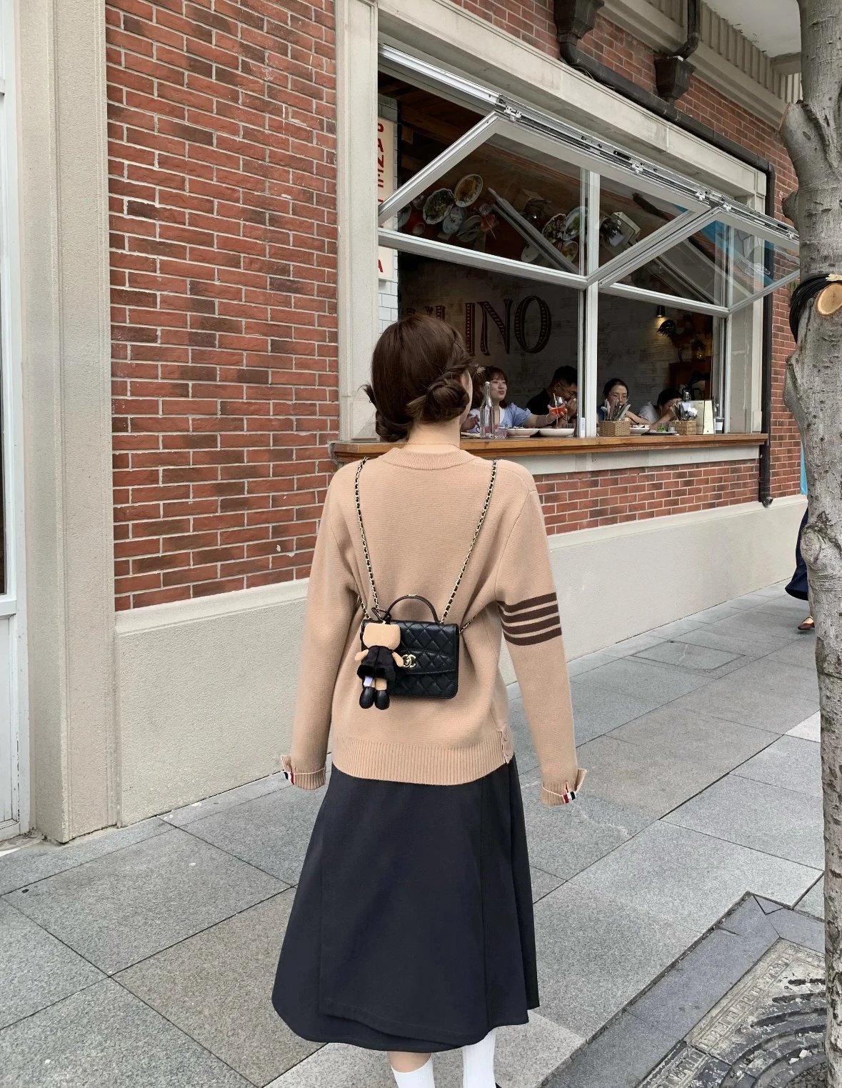 Item ID 8093 THOMBR0WNE-TB-“ natural black horns ”“ Custom dyed three-color webbing