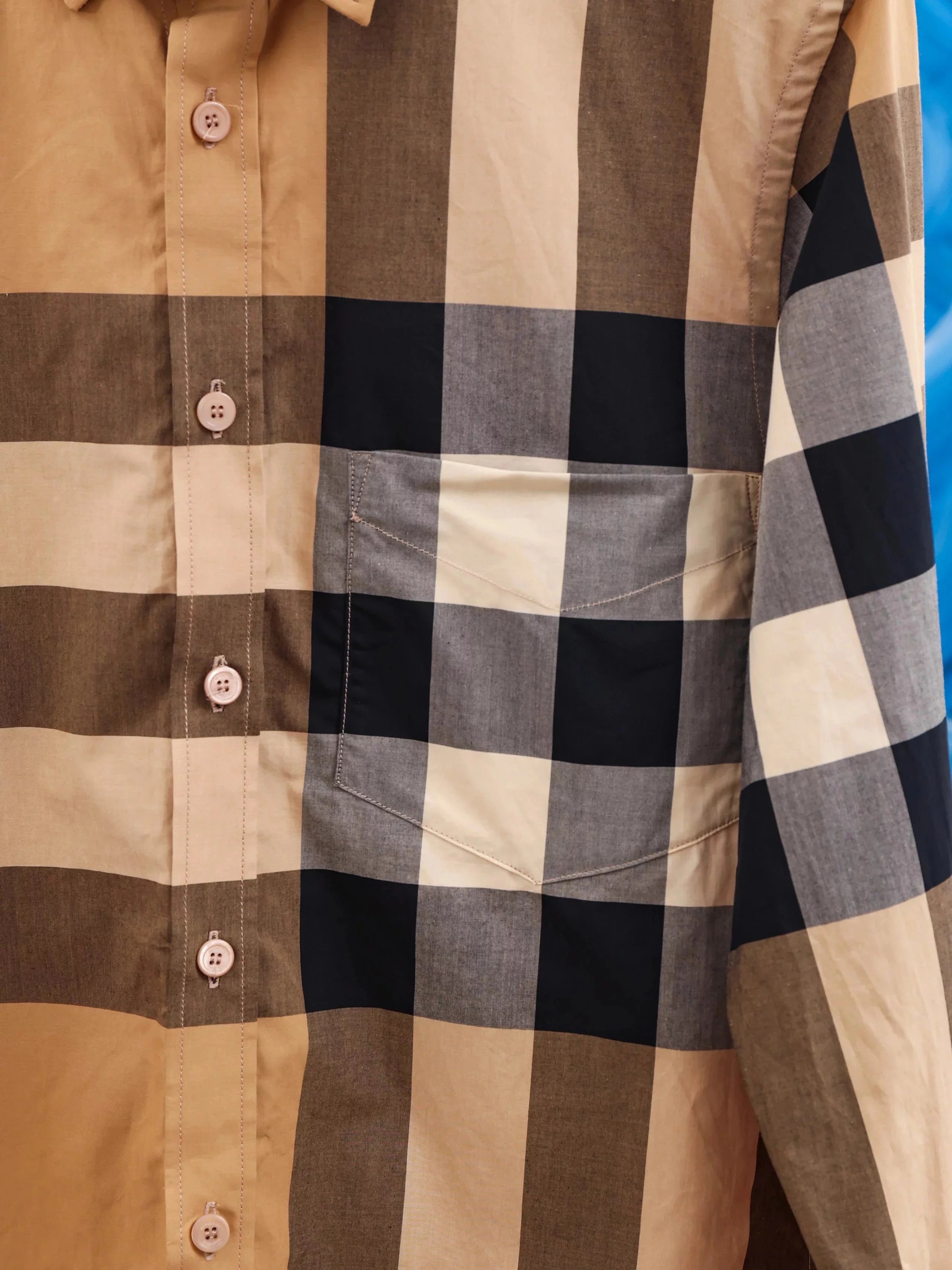 Item ID 8218 BURBERRY- Burberry -23ss- new shirt - large plaid shirt -Vintage long