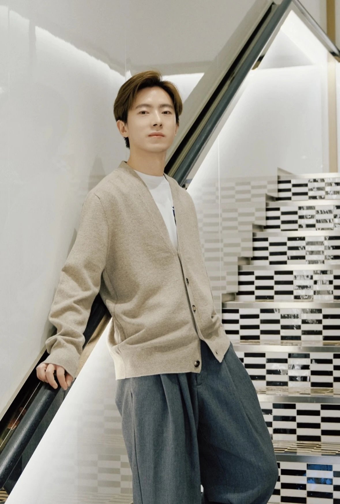 BBR embroidered signature sweater cardigan “97% cashmere ➕3% polyester