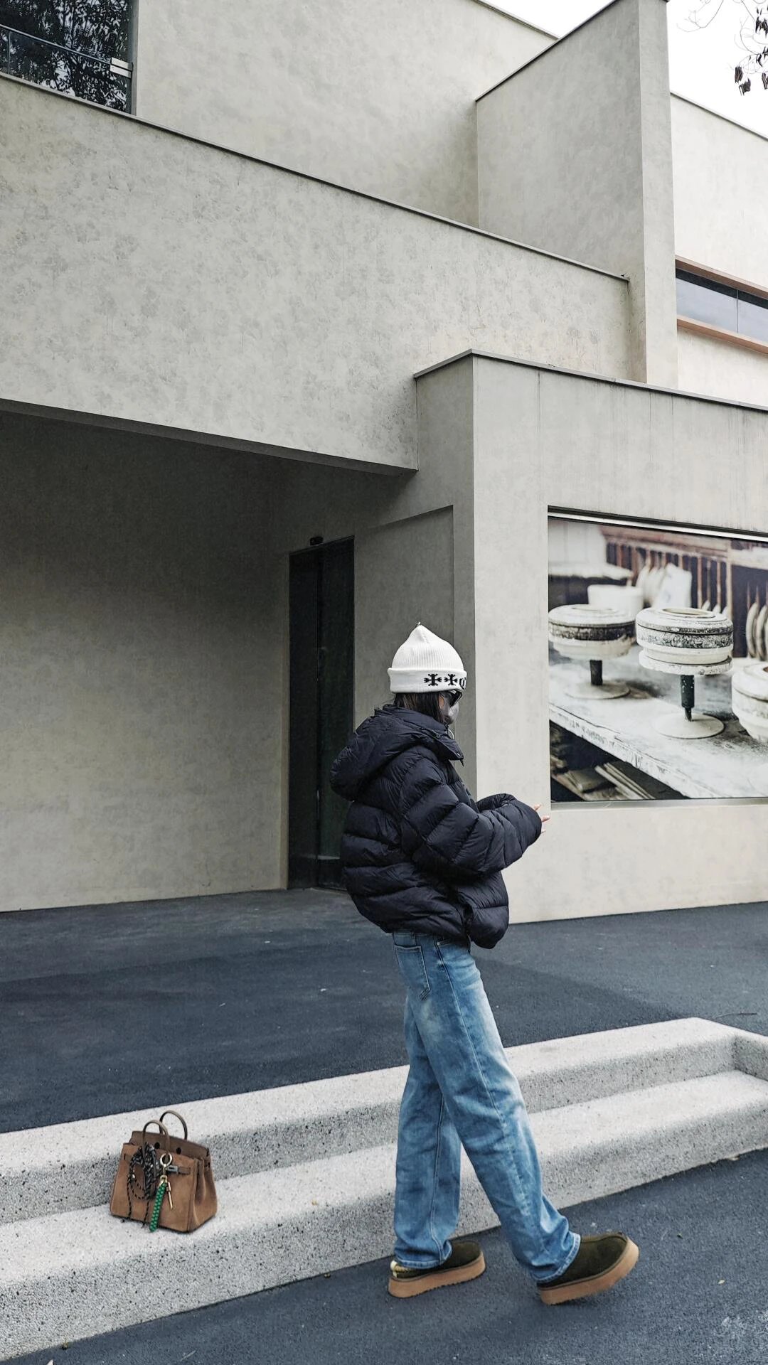 Item ID 8124 M0NCLER- Mengkou -2023ss- Lightweight black warrior down jacket - Remo