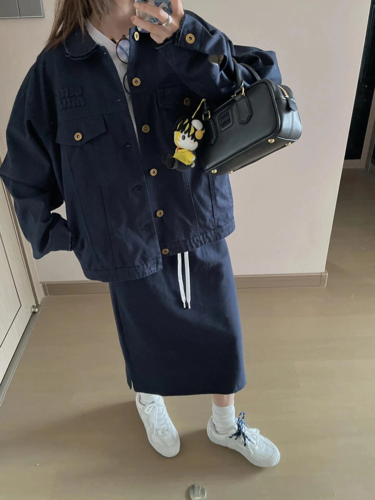 Item ID 8046 MiuM1u-Miu-2024-ss-workwear pocket design - retro style lapel breasted