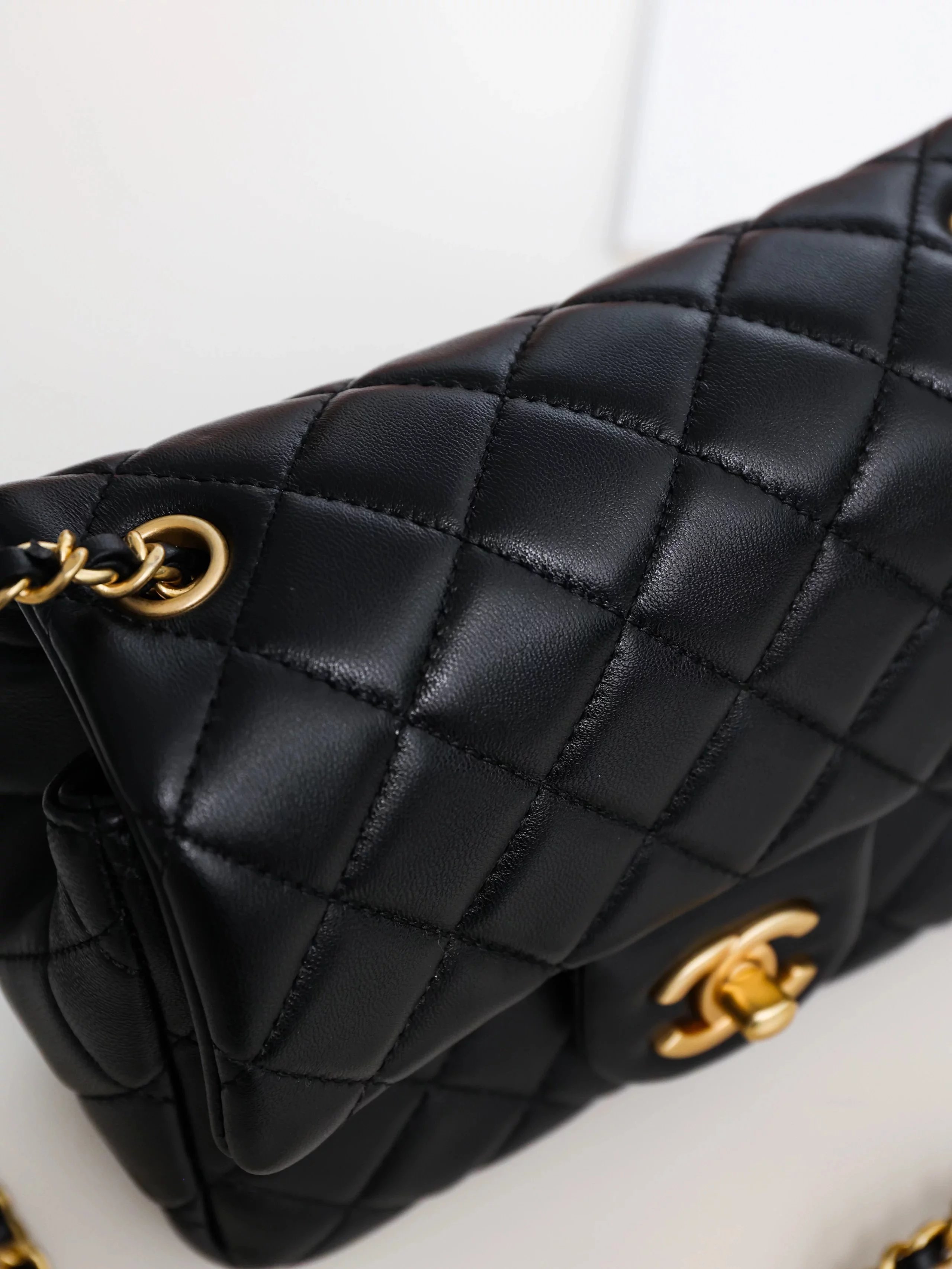 Item ID 8460 CHANEL - Classic Chain Bag - Mini Golden Bead Square Fat Flip Bag - Sm