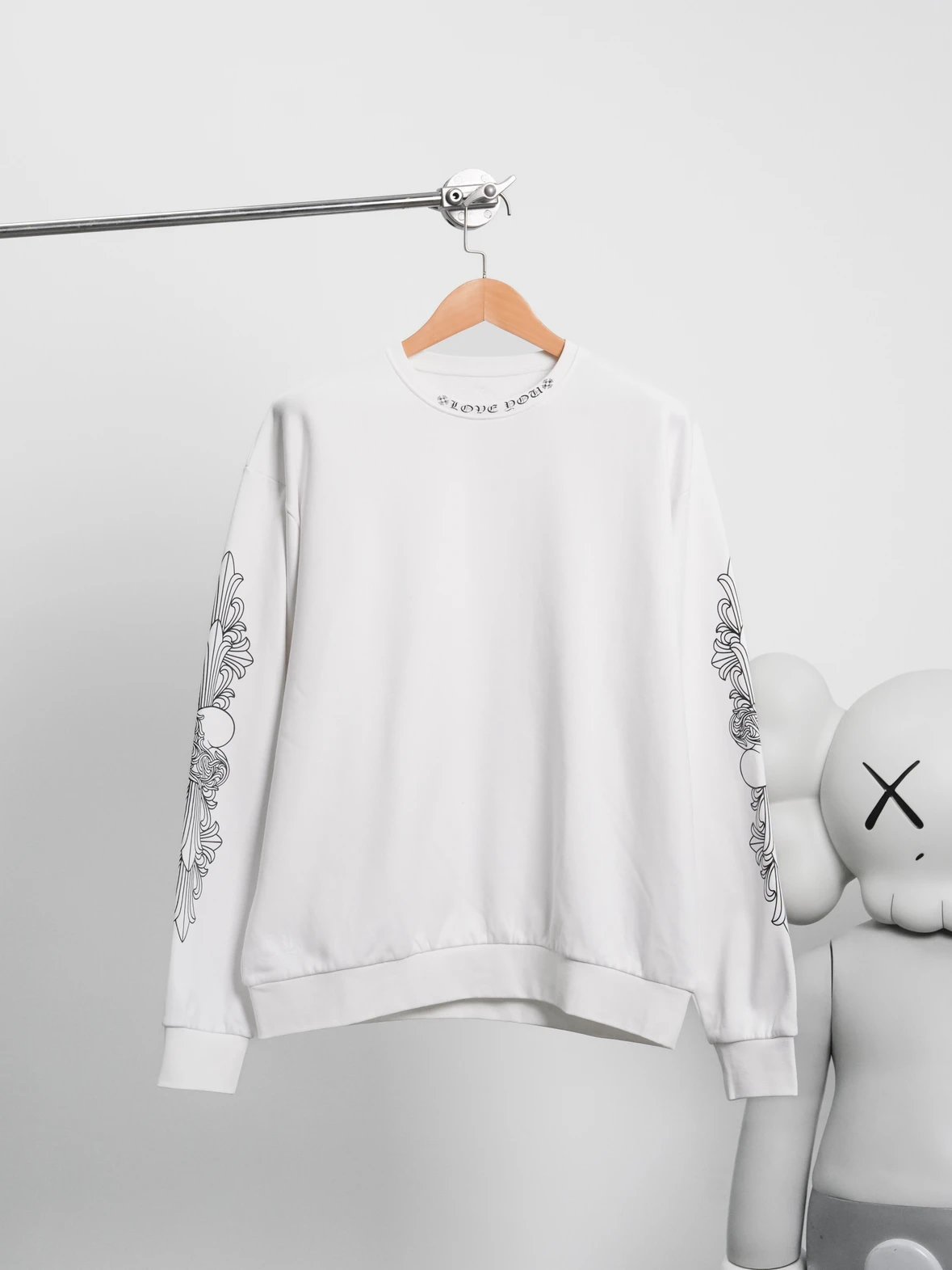 Item ID 8077 CH series “ Velvet lining ” Love vine printed round neck pullover long