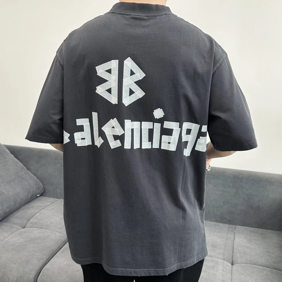 Item ID 8283 Balenc1aga- Paris -2025ss- Textured paper short sleeves - Paris white