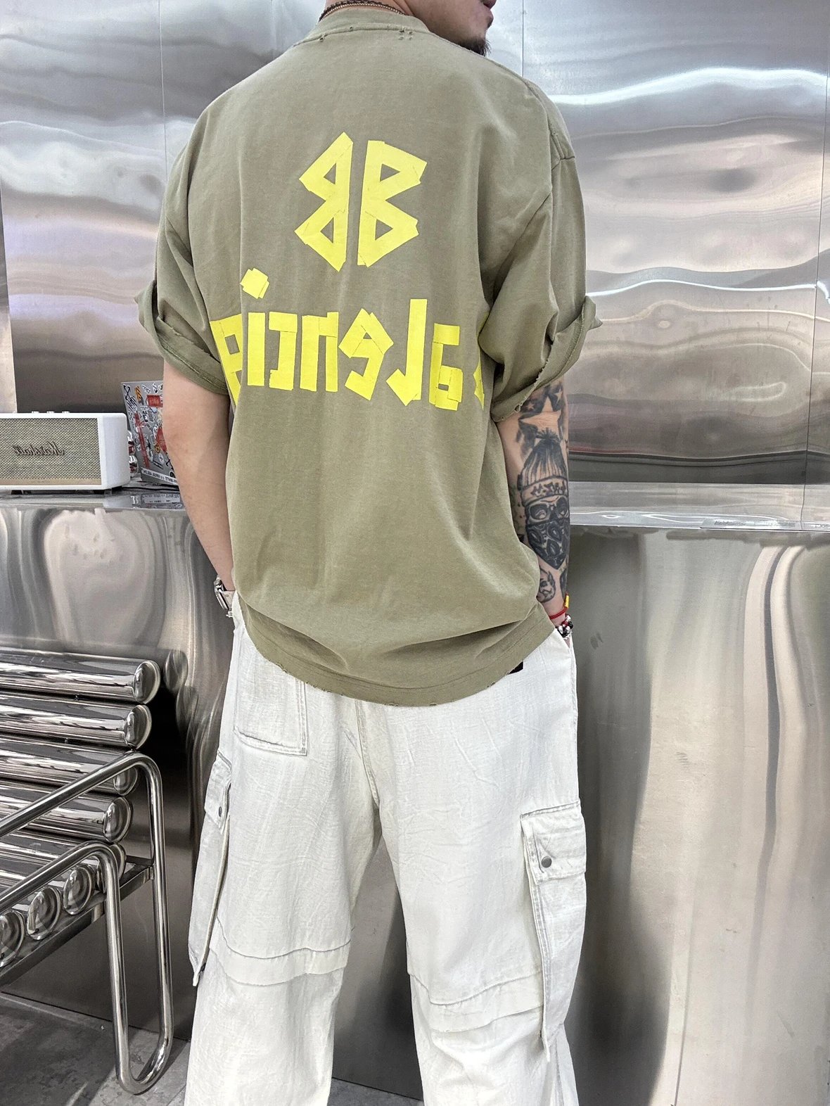 Item ID 8278 Balenc1aga - Paris-2023s - Pattern Paper Series Short Sleeves - Retro