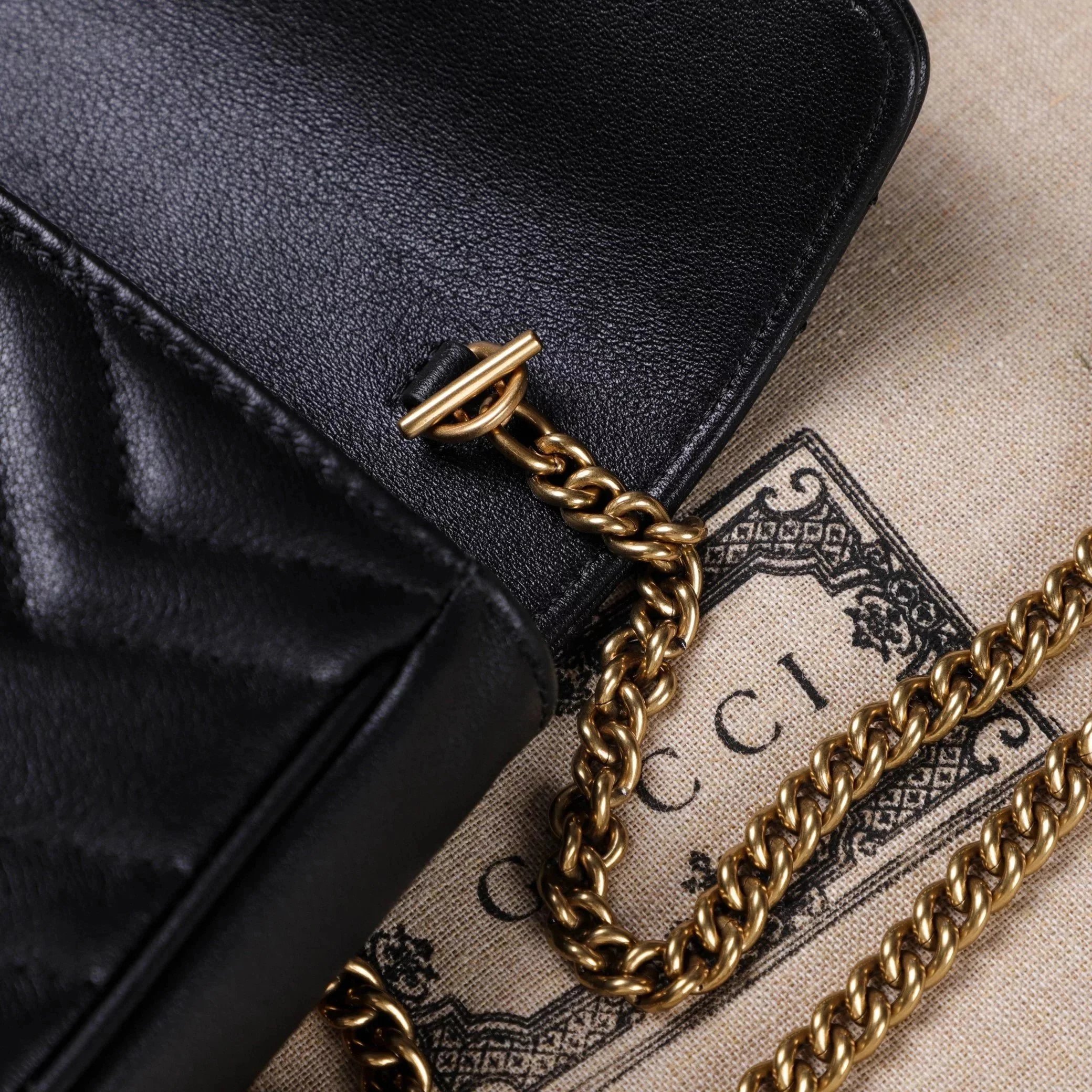 Item ID 8479 GUC- Hot stamping pair Glogo- classic retro mini shoulder bag crossbod