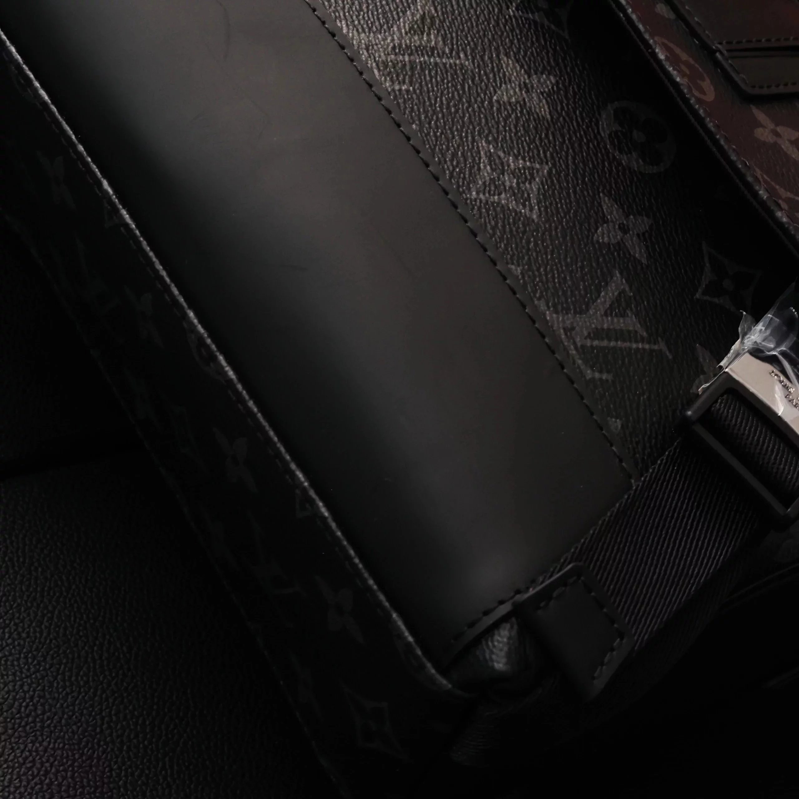 Item ID 8519 “ Customized four sets of brand new hardware 、 Extra large capacity ”