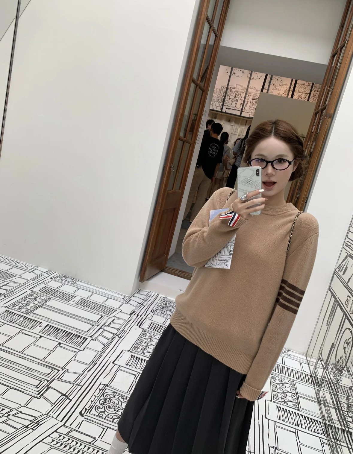 Item ID 8093 THOMBR0WNE-TB-“ natural black horns ”“ Custom dyed three-color webbing