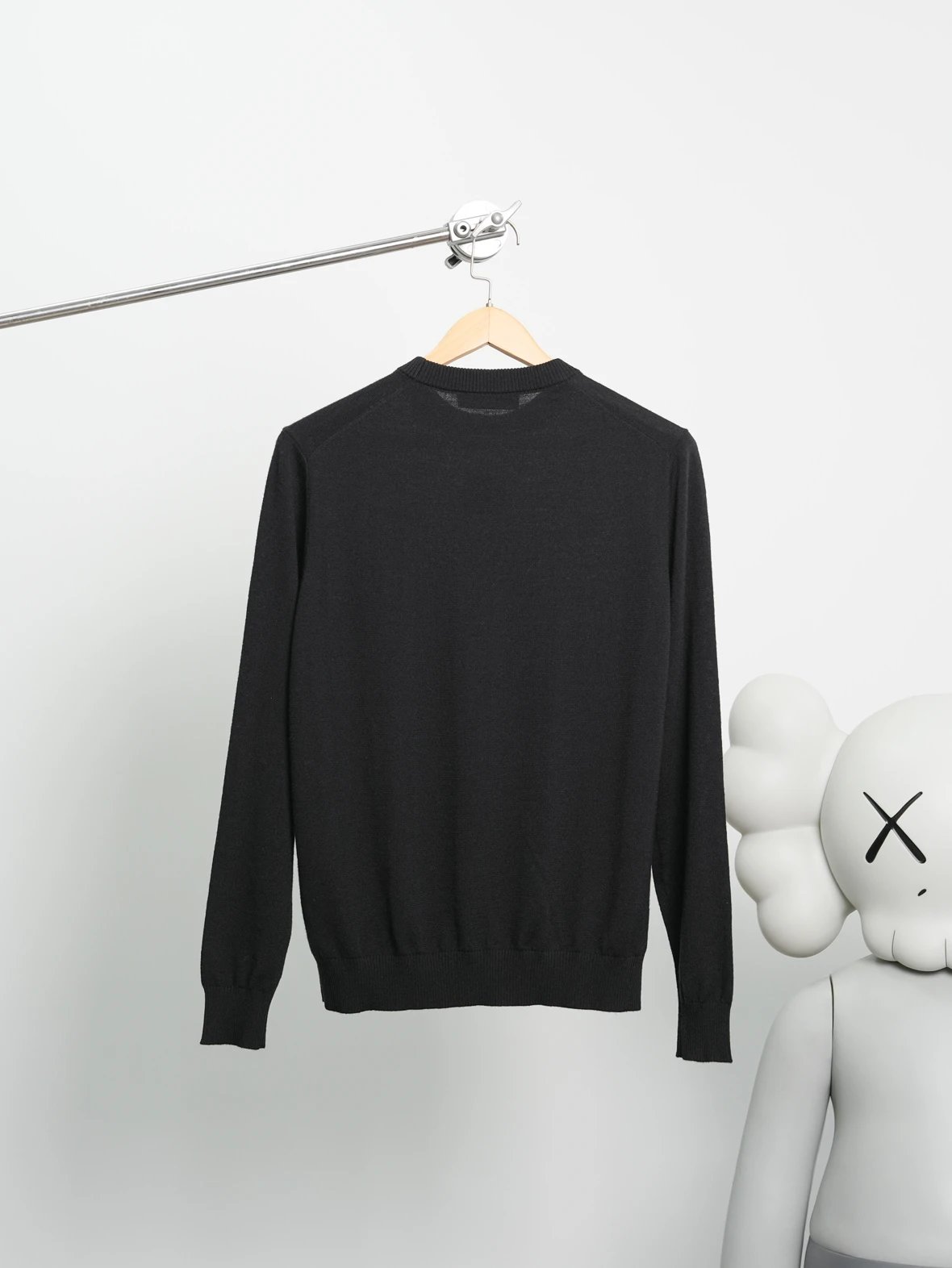 Item ID 8181 FEND1 Fendi FW24“100% Sheep wool ” relief logo solid logo detail long
