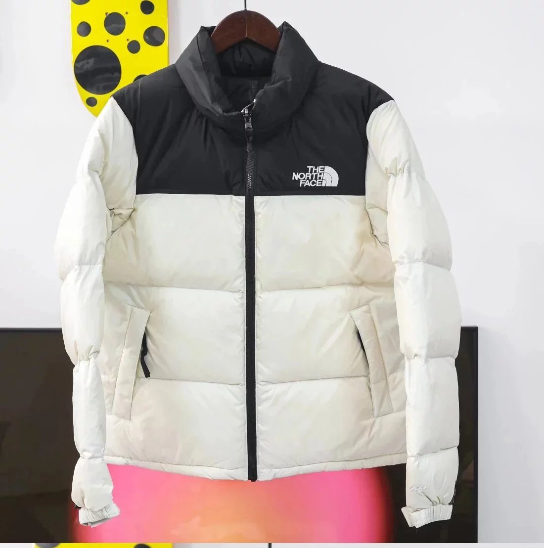 Item ID 8097 90% Down - Correct 85% Goose Down - Poison Home Magic Buckle+Hexagonal