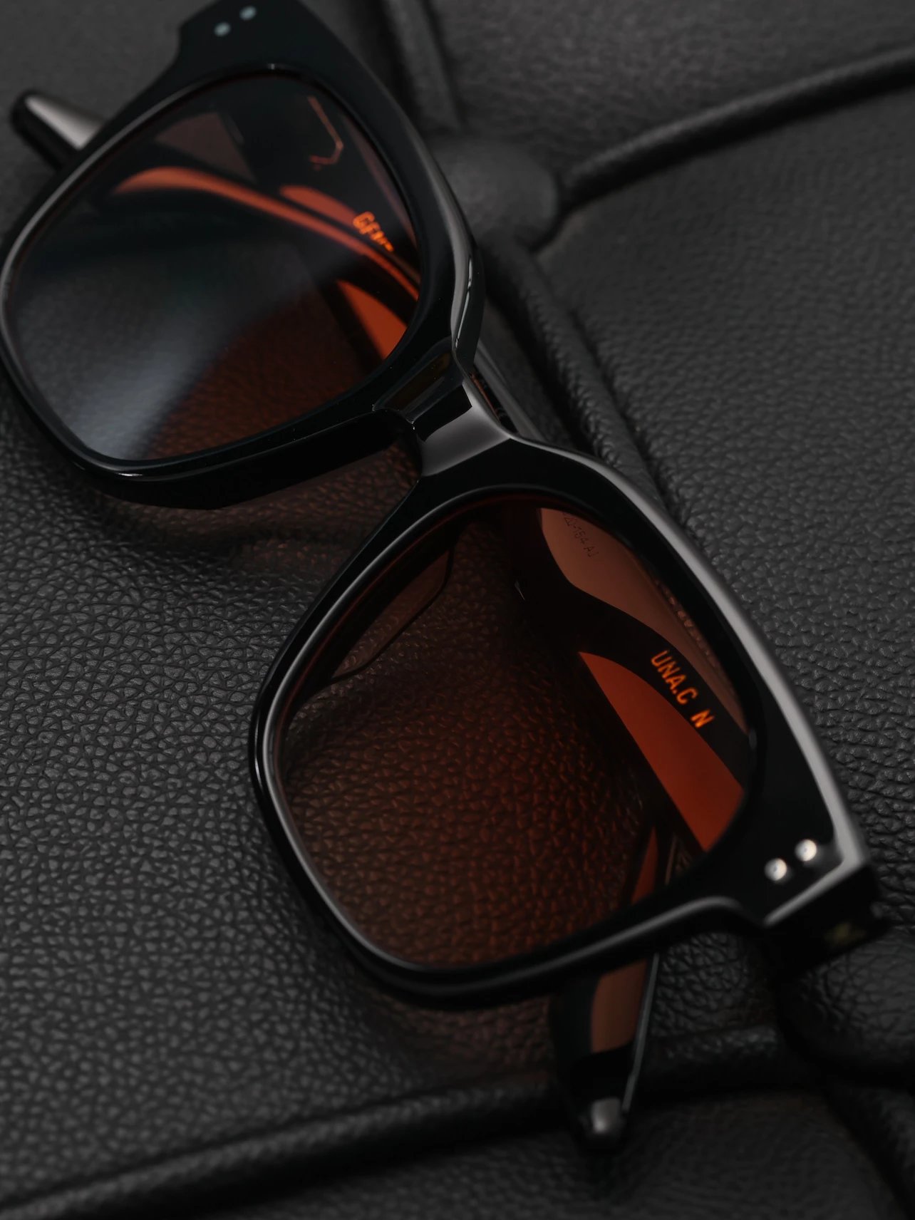 Item ID 8408 Gent1e-M0nster-GM-2024ss-UNAC_N- gradient sunglasses - sunset color -