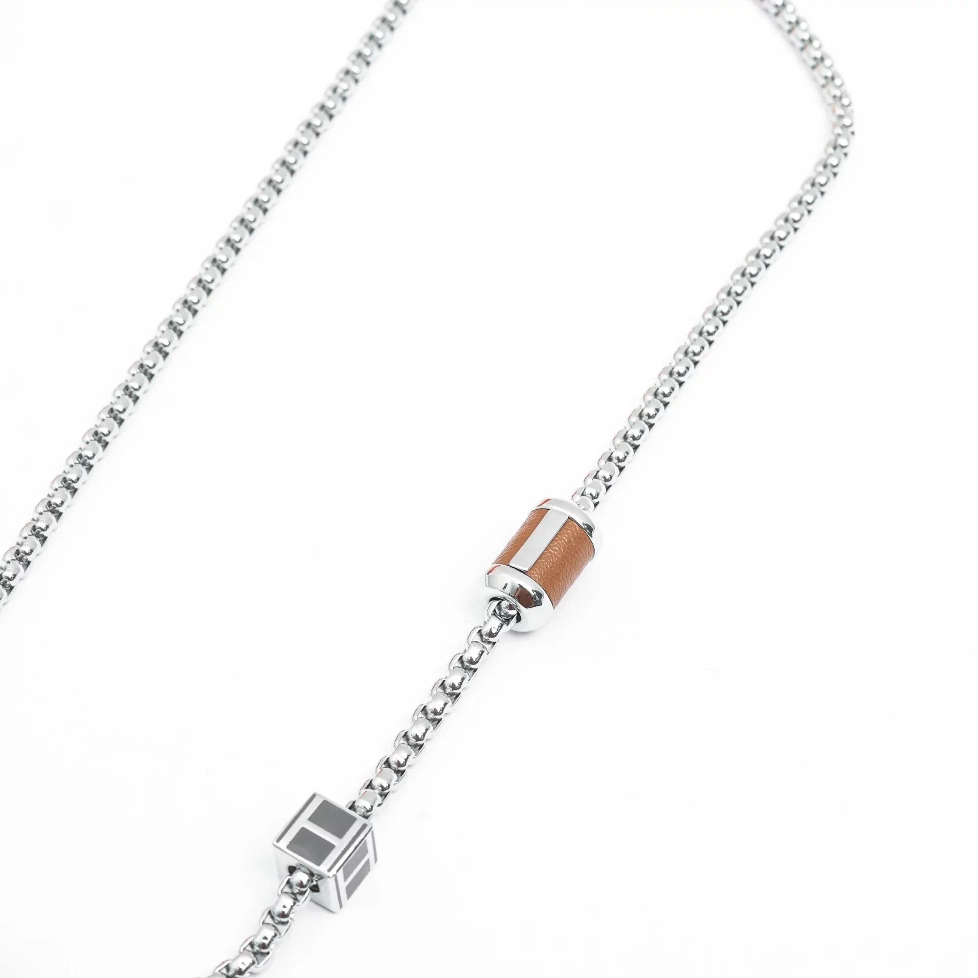 Item ID 8379 Essential for autumn and winter - The first sweater chain - Natural ho