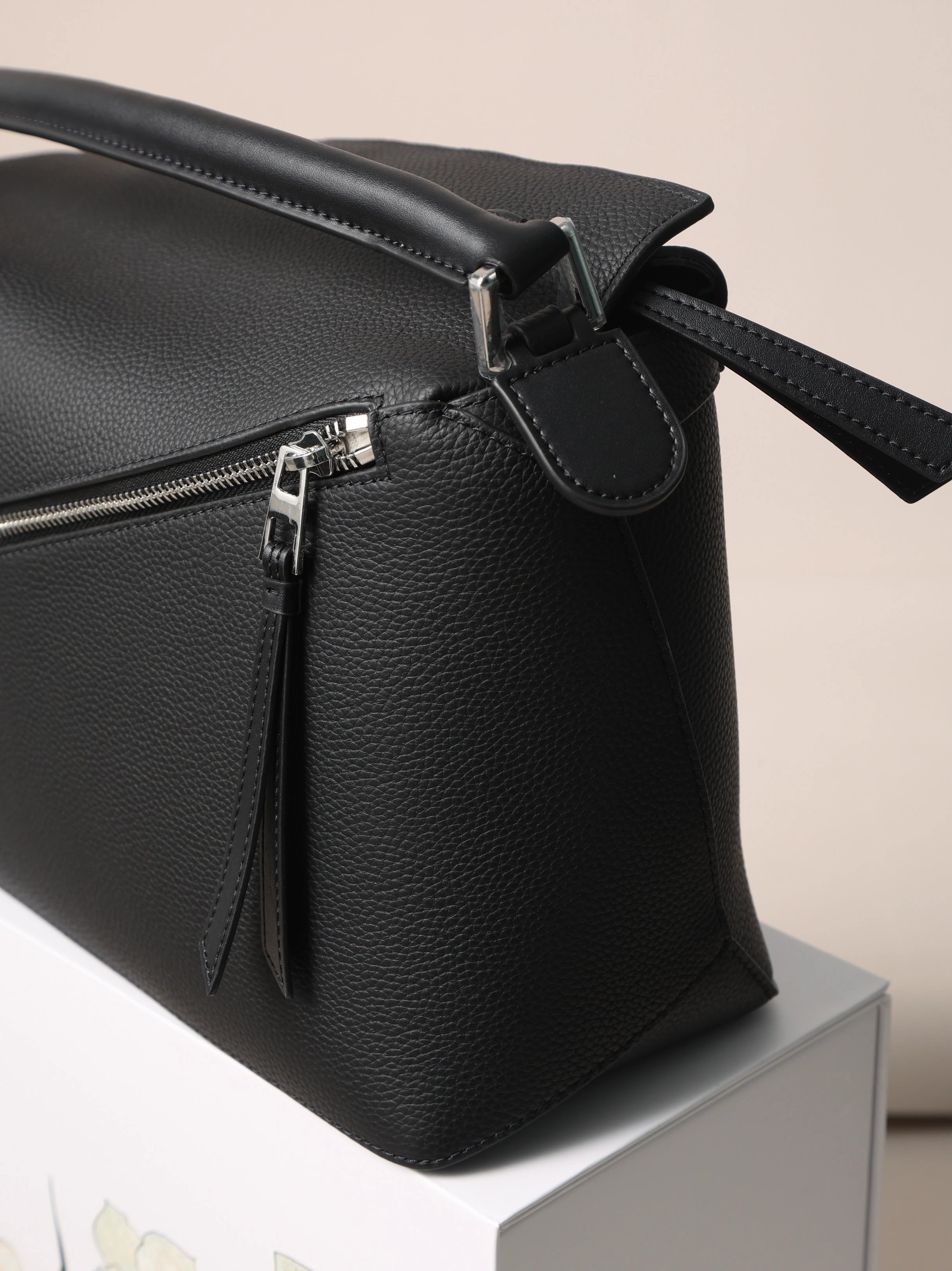 Item ID 8494 L0EWE Roewe Classic Buzz Anagram Leather Embossed Crossbody Bag Detach