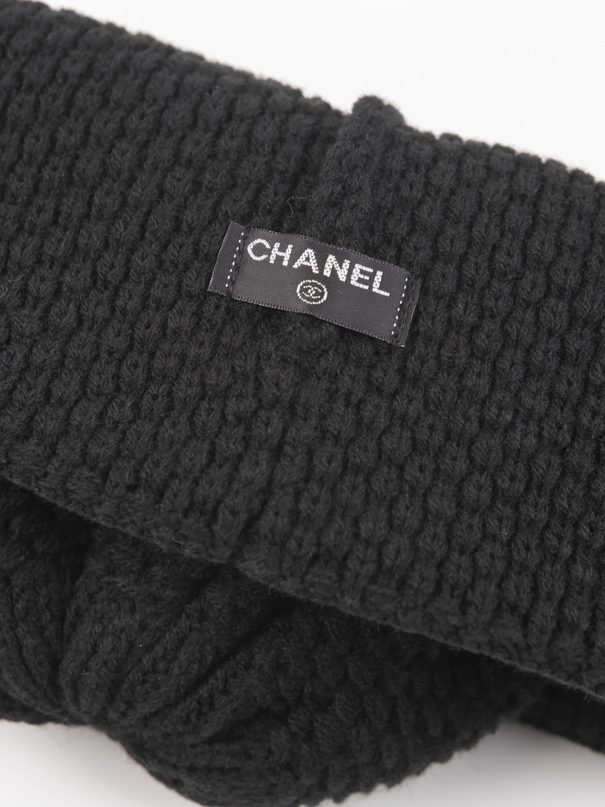 Item ID 8418 Xiaoxiang Embroidered Logo Knitted _Wool and Cashmere Blended_ Woolen