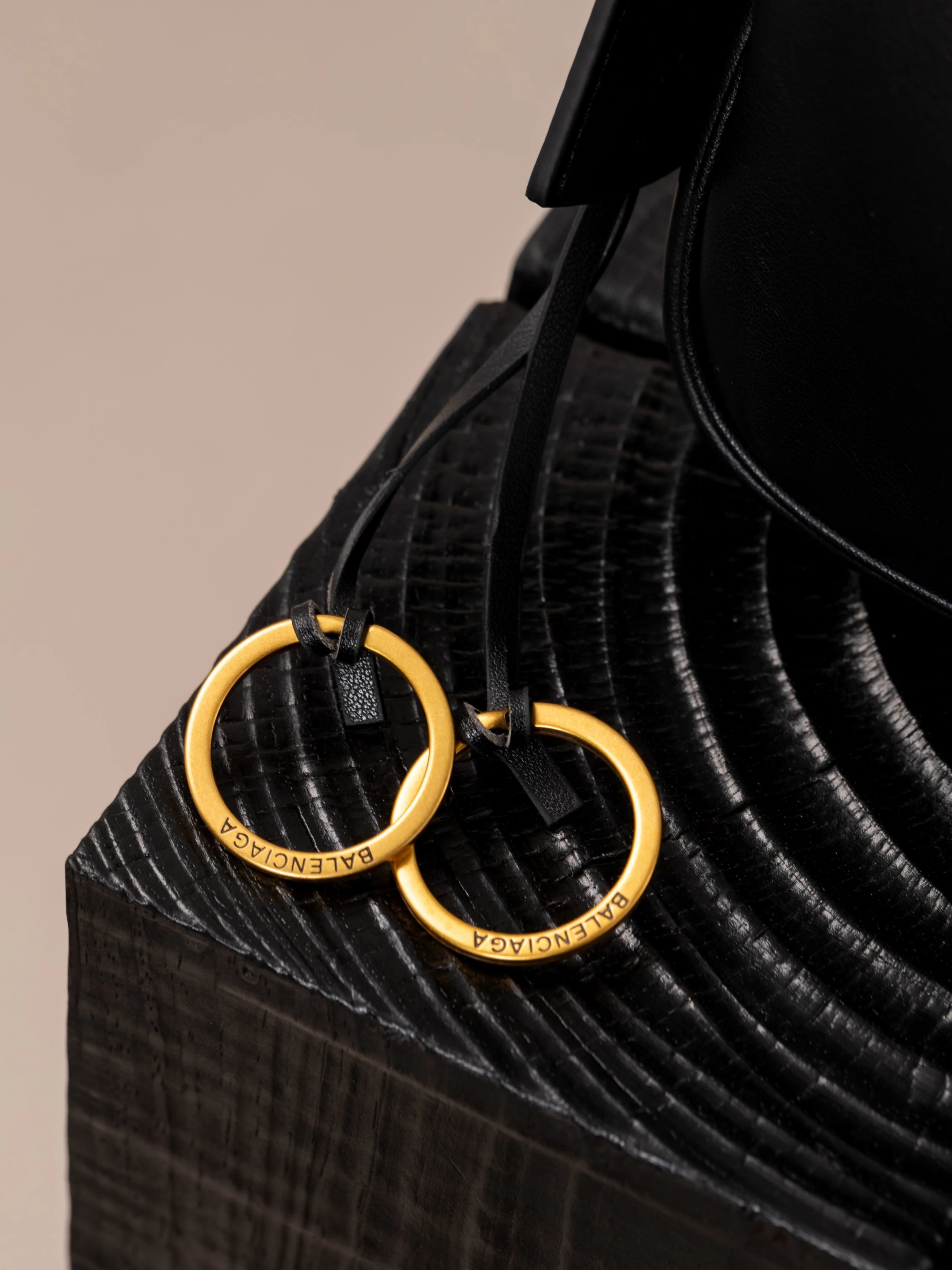 Item ID 8451 Balenc1aga Paris-2024s Redeo Series - Small Mahjong Bag - Imported Hea