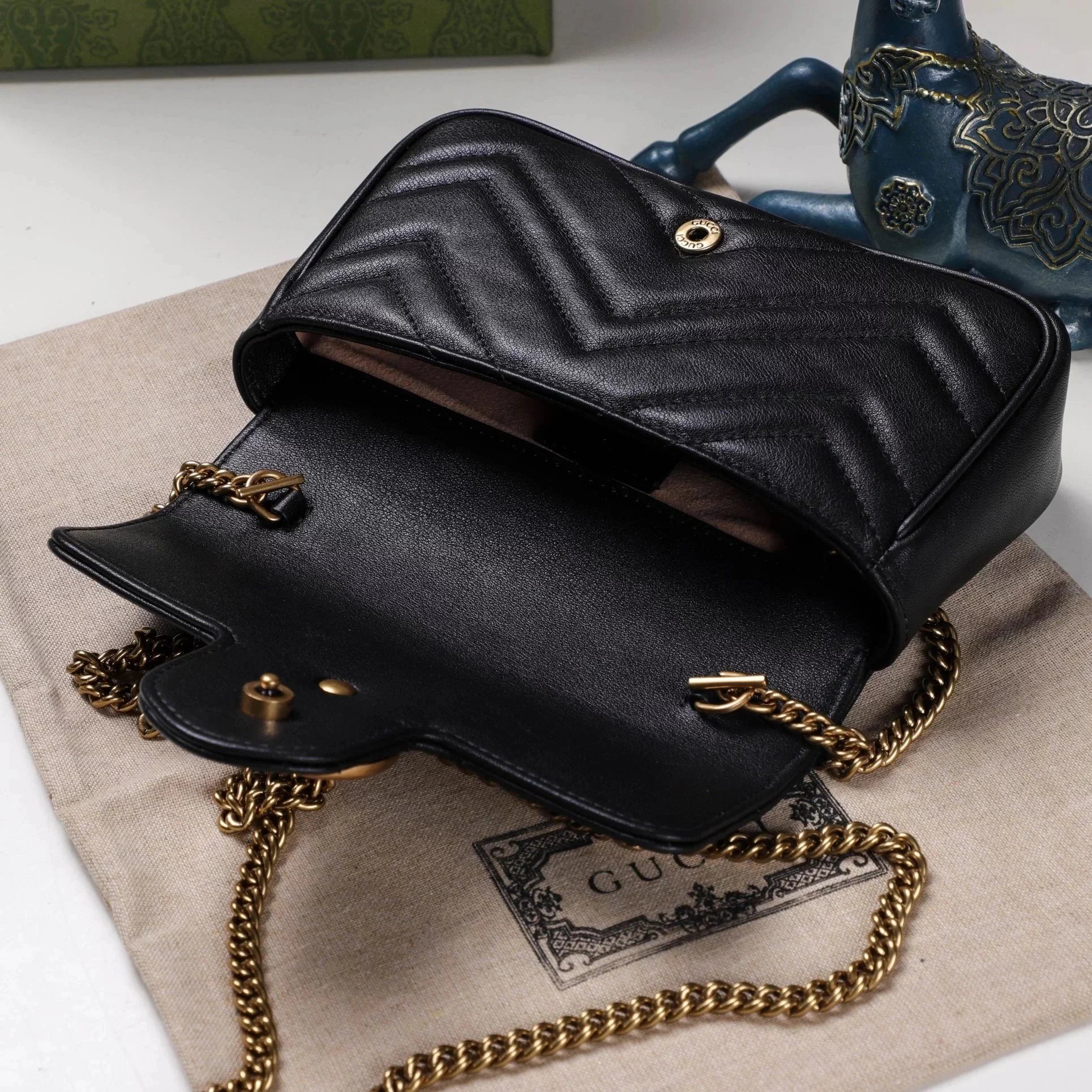 Item ID 8479 GUC- Hot stamping pair Glogo- classic retro mini shoulder bag crossbod