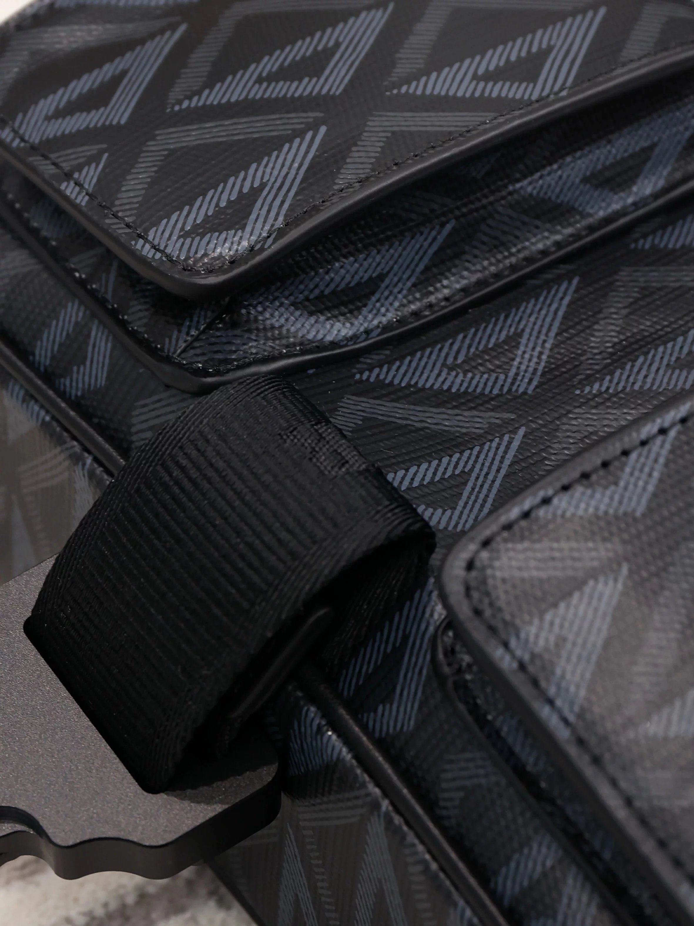 Item ID 8472 DIOR-Dio-2023 New Edition - Diamond CD Navy Blue - Diamond Pattern - C