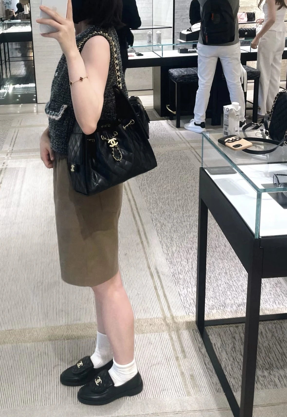 Item ID 8457 CHANE1- Xiaoxiang -25Bag-25S- classic logo Logo“ Imported grain emboss