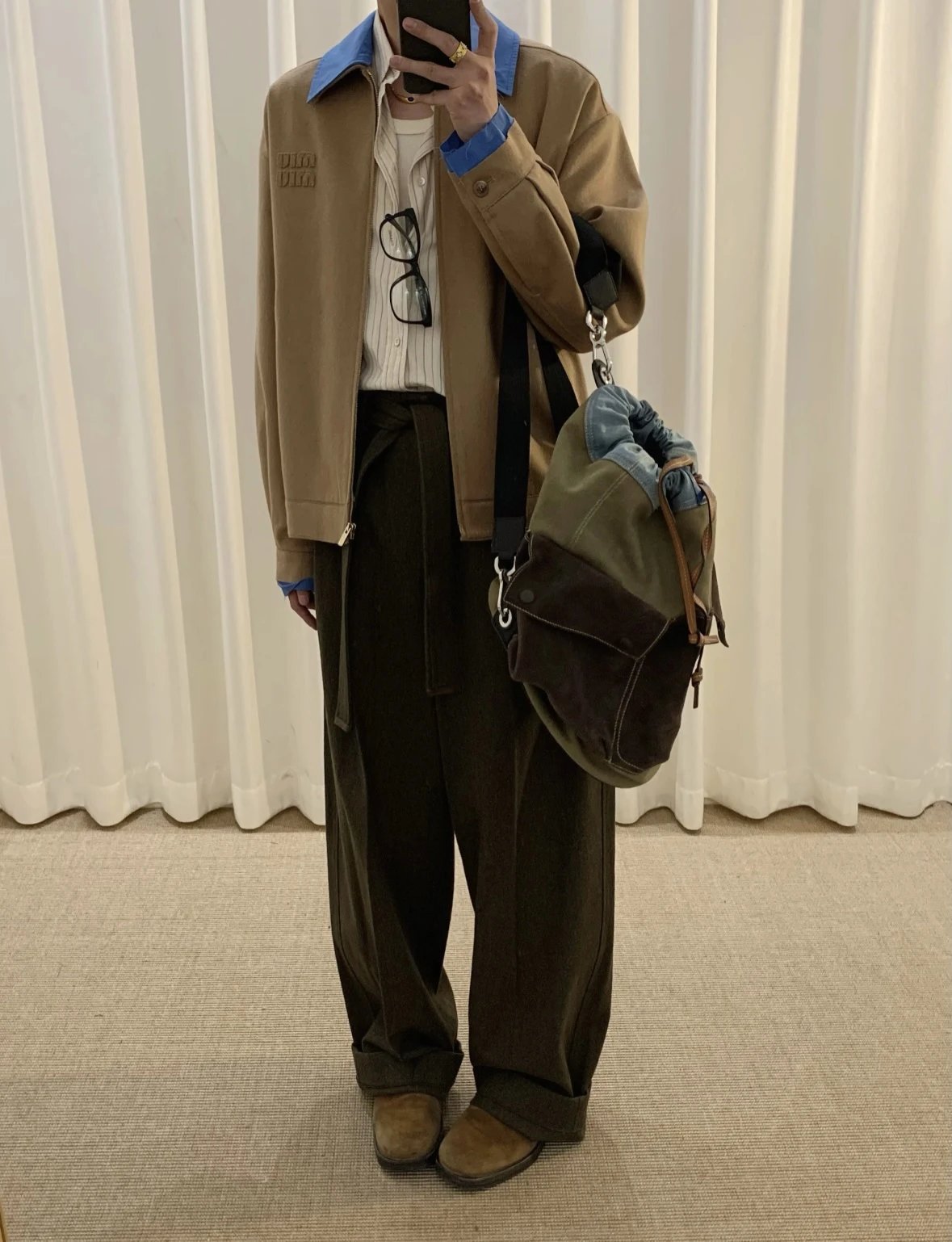Item ID 8038 M1UM1U Miu Miu _silk lining_ _camel hair mixed yarn_ zipper opening an