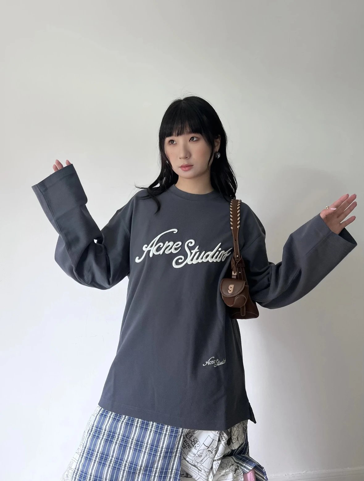 Item ID 8172 Acne _16 count combed cotton single bead ground_ embroidered logo lett