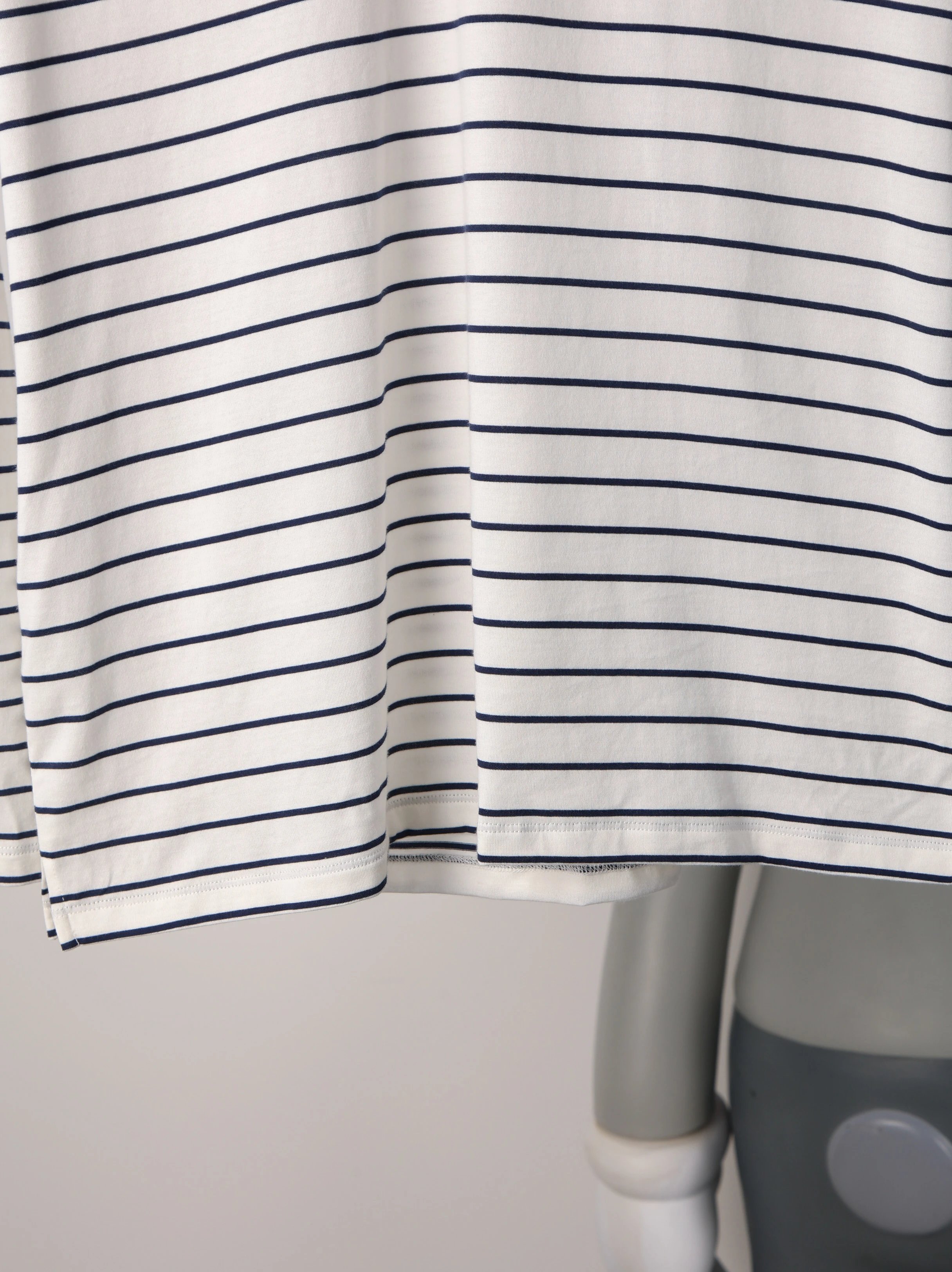 Item ID 8186 M1uM1u- Miu Miu -2024ss- black and white stripes polo shirt - Chest le