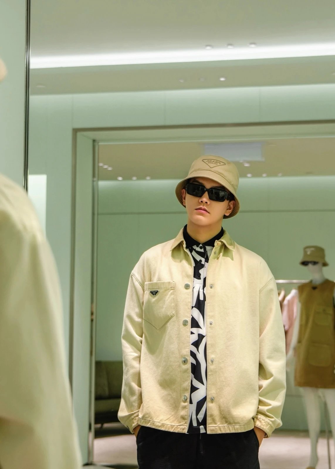 Item ID 8222 PRD - Dirty Stained Used Jacket _High Ding Triangle_ Solid Color Singl