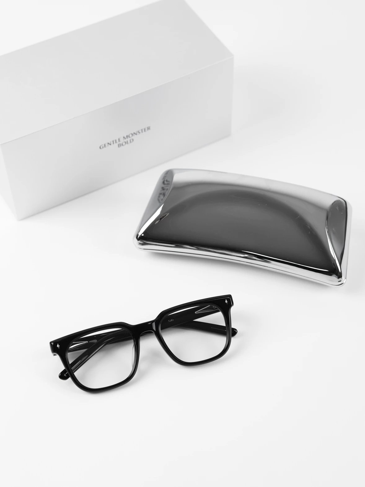 Item ID 8411 GM Vonzo BOLD series logo - Plate frame - Square - Optical frame (anti