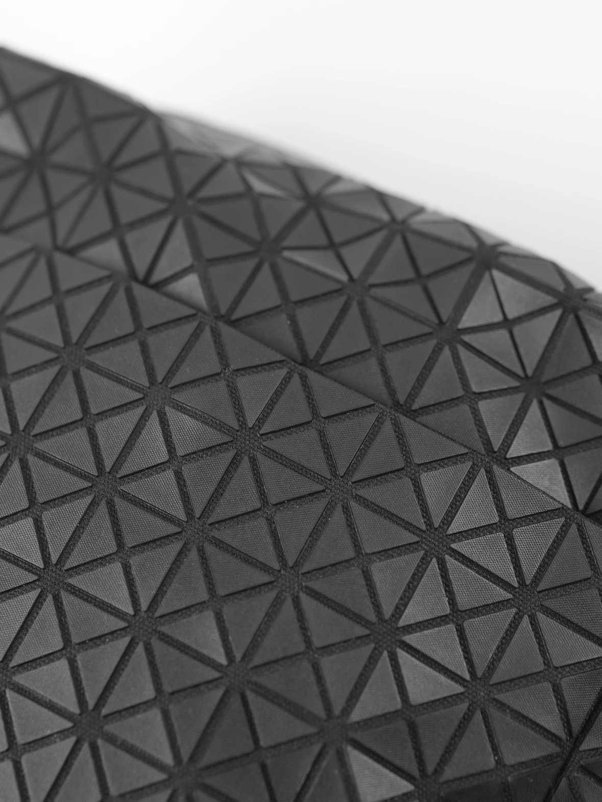 Item ID 8488 Issey Miyake -VOYAGER Series limited to March, matte matte solid color