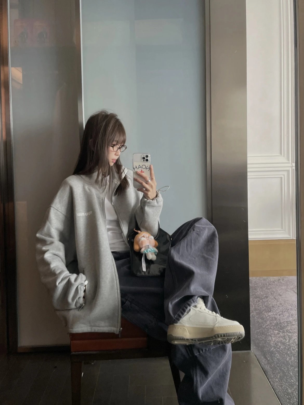 Item ID 8039 M1UM1U Miu Miu “ Full hardware customization ” Solid color stand colla