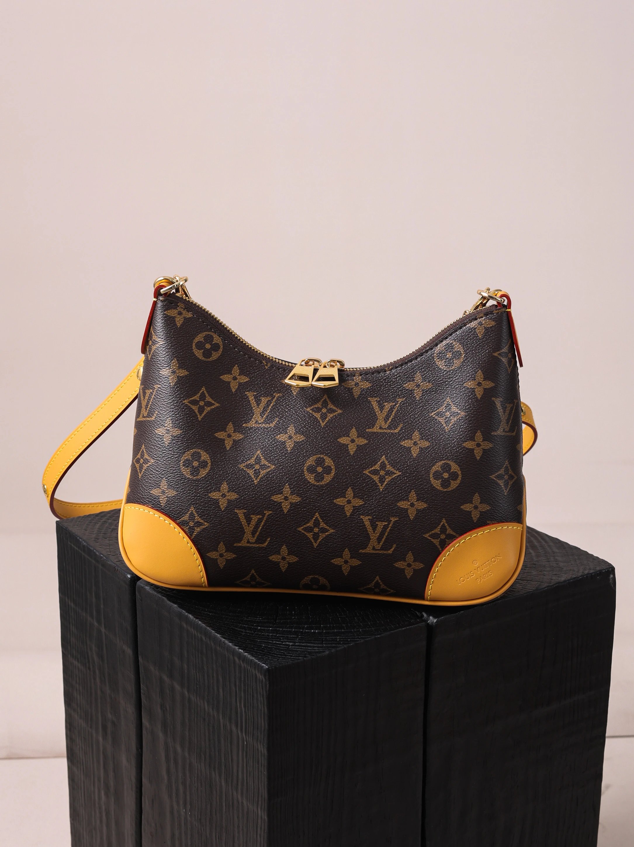 Item ID 8484 Haute Couture -2021ss - Classic Old Flower Series - Bull Horn Shoulder