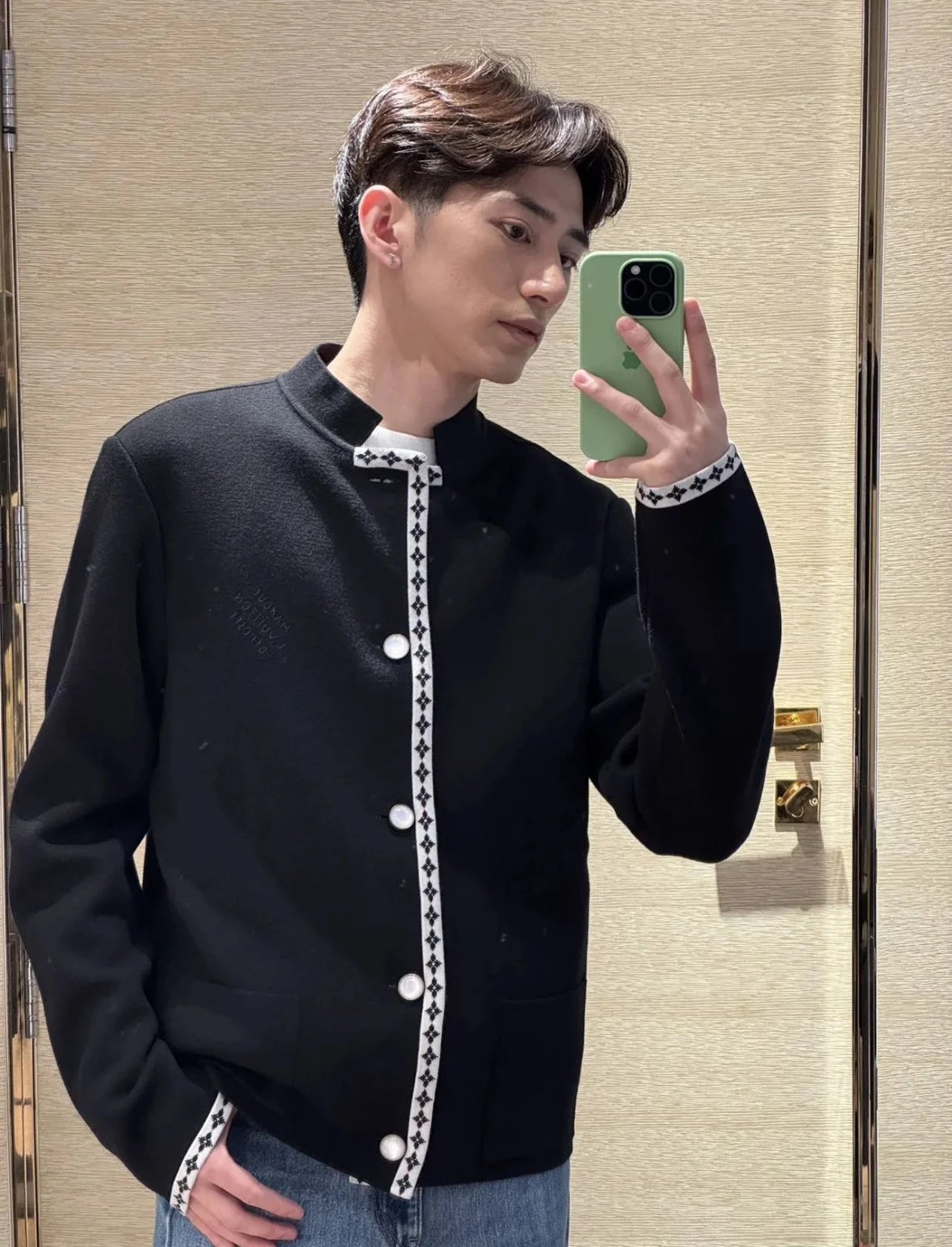 Item ID 8060 SS25 Spring Men's Collection _Exclusive Button_ _Refined Wool_ Knitted