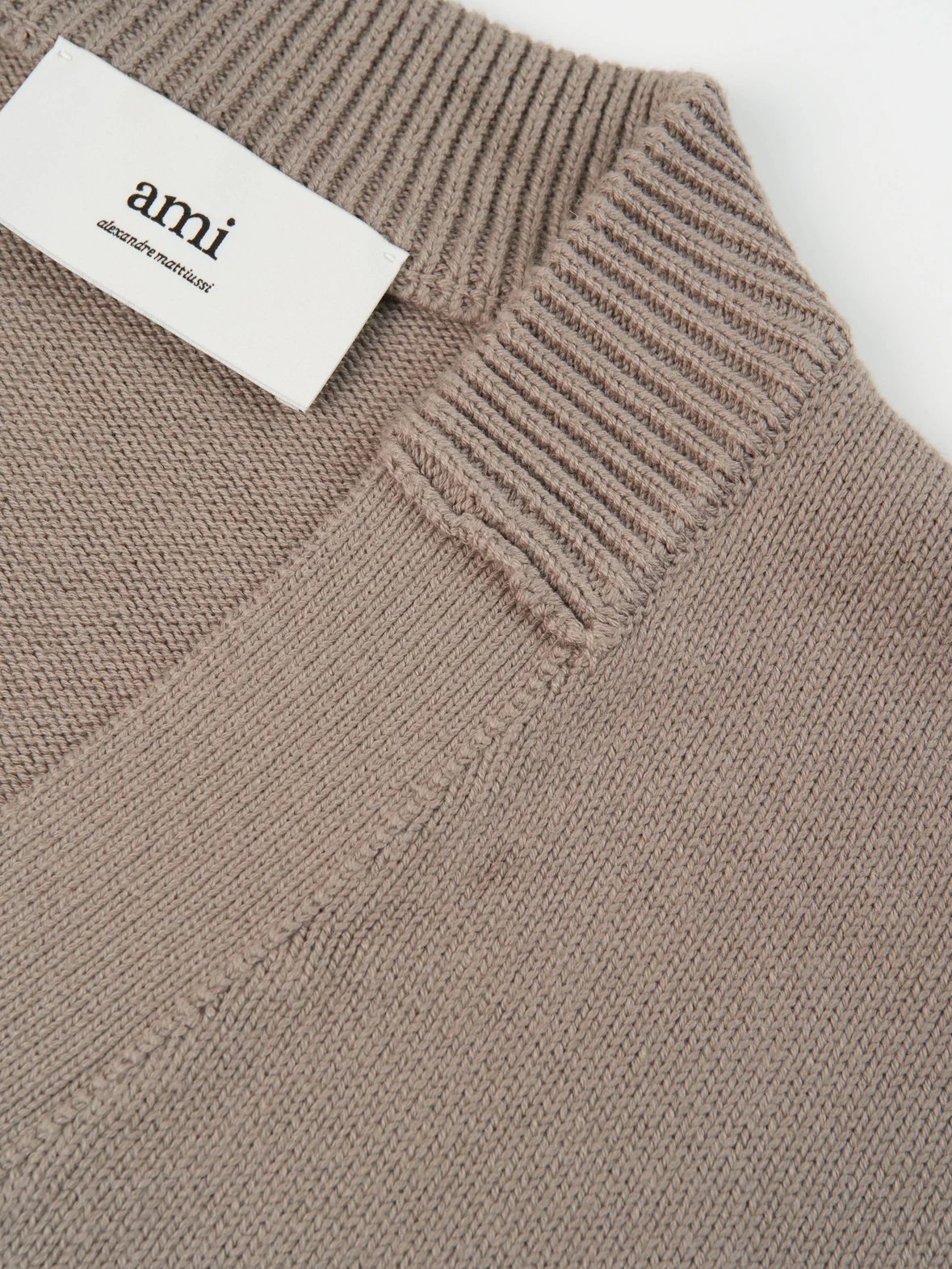 Item ID 8001 AMI embroidered logo V collared long sleeve sweater “85% cotton ➕15%