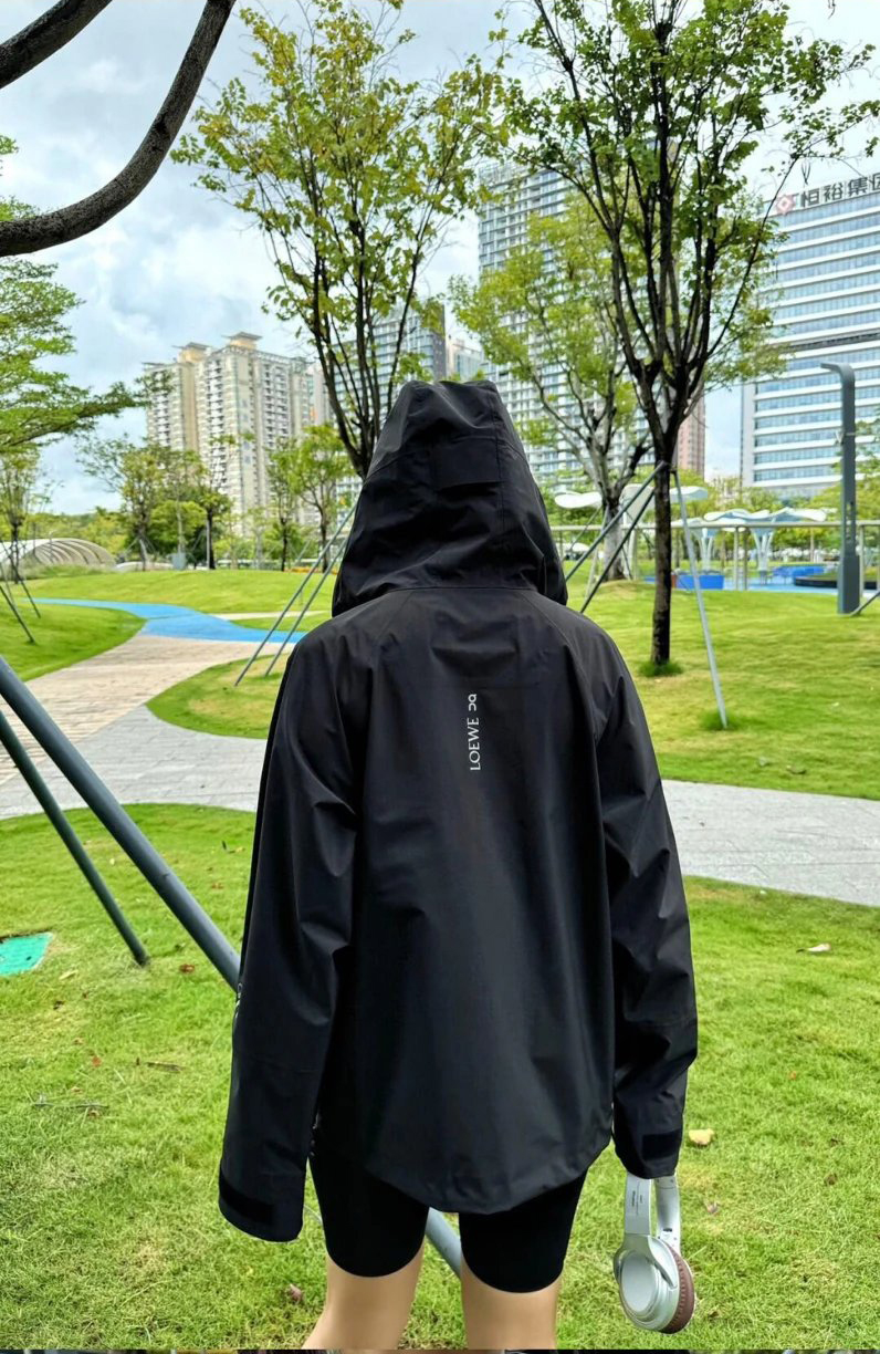 Item ID 8163 L0EWE-x-On-Royiwei-x-ongpao co branded -2024SS hard shell jacket - pol