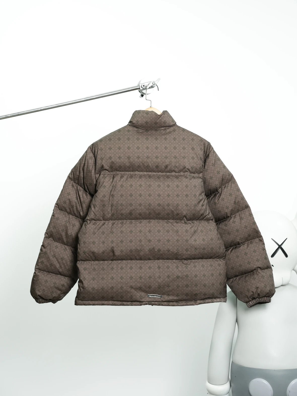 Item ID 8110 Crow heart CH full print logo“90 white duck down ”“ Exclusive distress