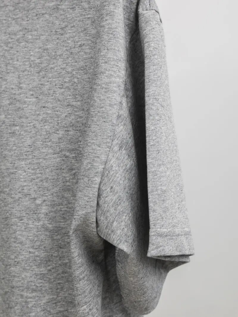 Item ID 8327 Miumiu- Miu Miu -2023ss- patch Logo short sleeves - flower gray - Ultr