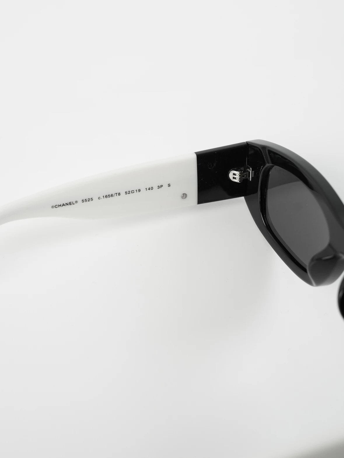 Item ID 8415 Xiaoxiang 5525 Glasses _Adjustable Degree_ Leg Logo Irregular Sunglass