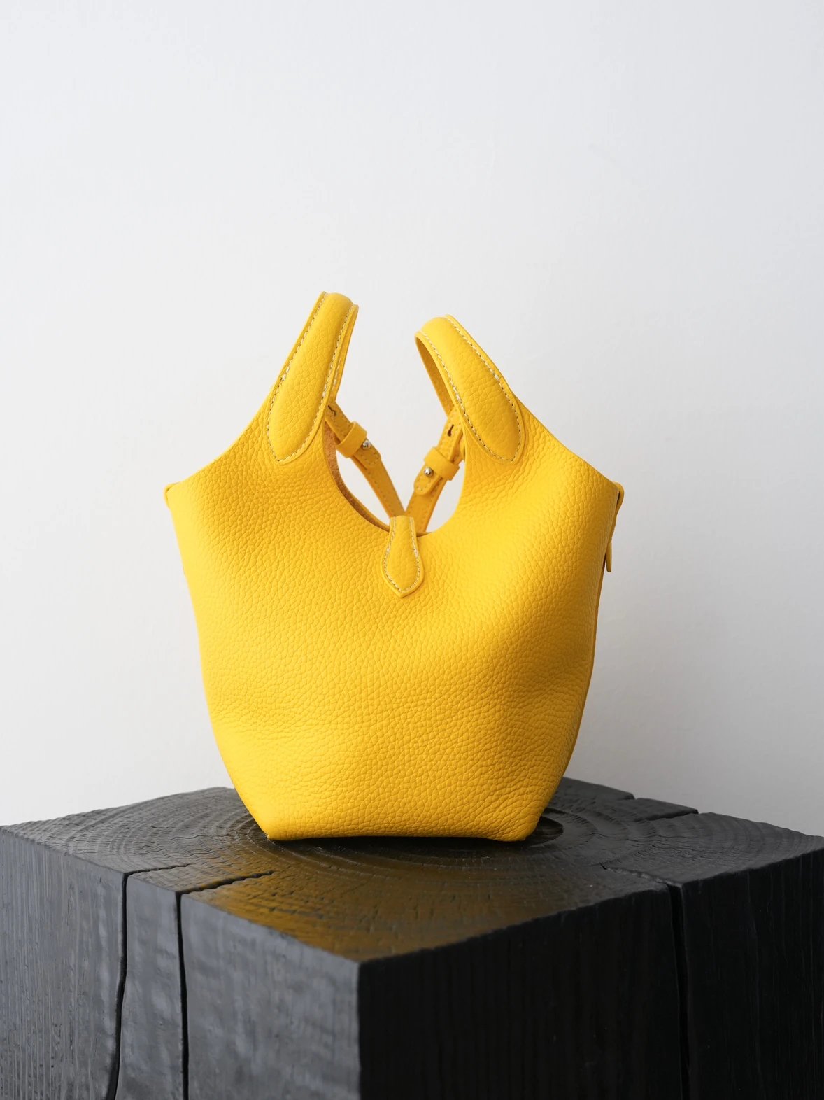 Item ID 8495 Laf's vegetable basket - Imported leather - tote bag Tote bag shopping