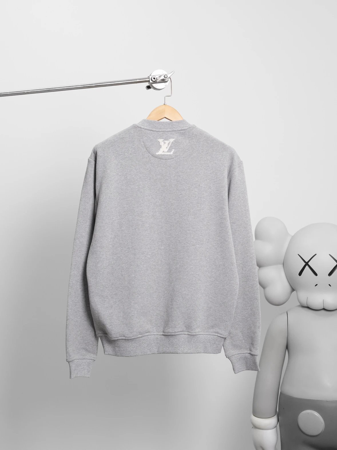 Item ID 8092 SS26“ Milan woven embroidery ” Round neck long sweatshirt with embroid