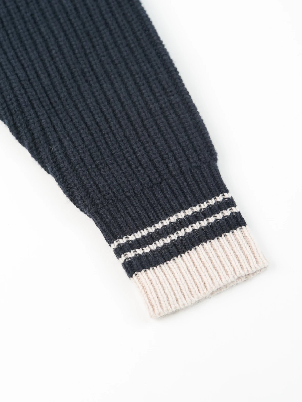 Item ID 8069 AMI love “ Custom weaving and dyeing yarn ” text logo woven stripes V