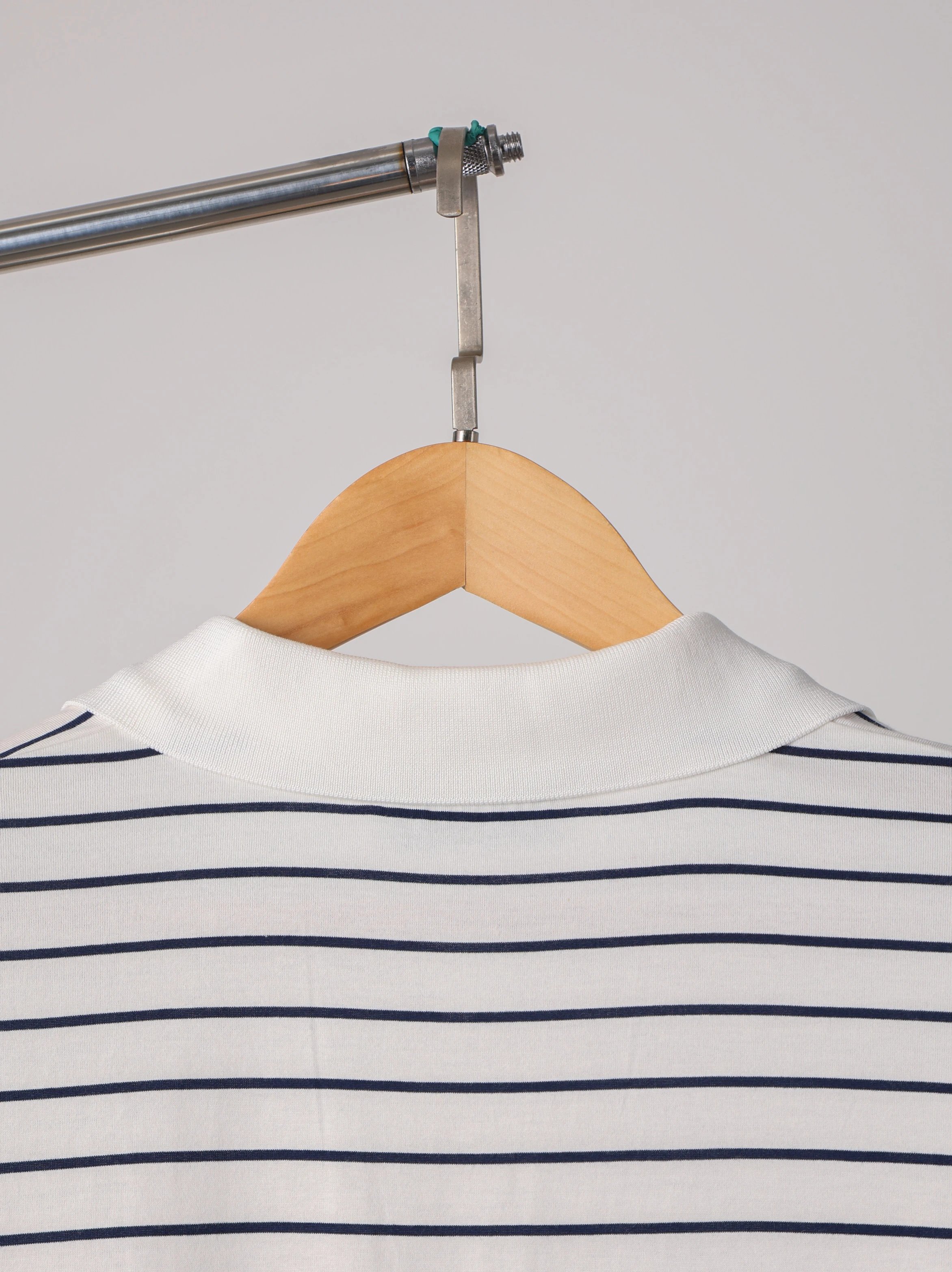 Item ID 8186 M1uM1u- Miu Miu -2024ss- black and white stripes polo shirt - Chest le
