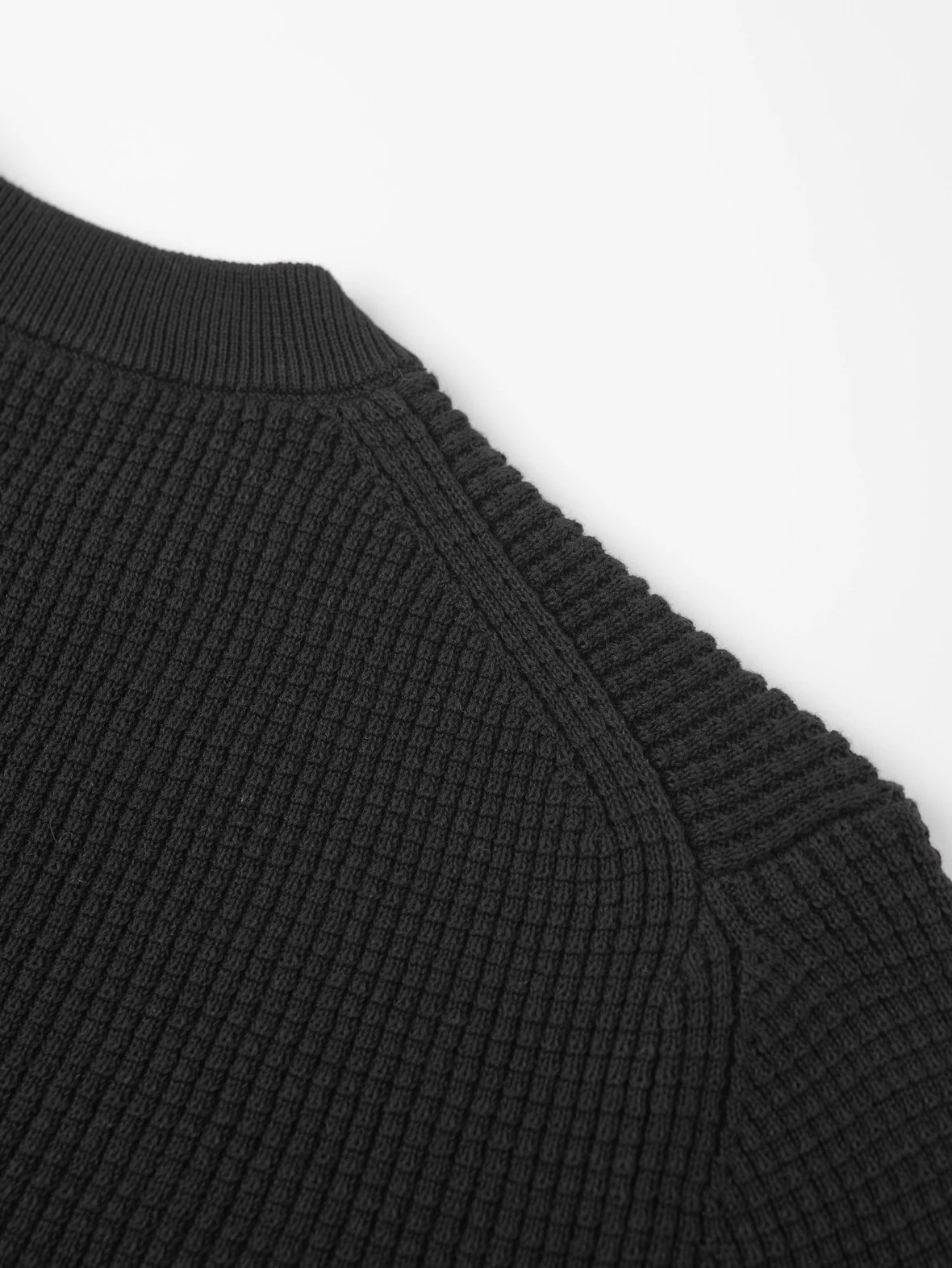 Item ID 8177 CottonSweater _3D Waffle_ Three Color Logo Round Neck Long Sleeve Knit