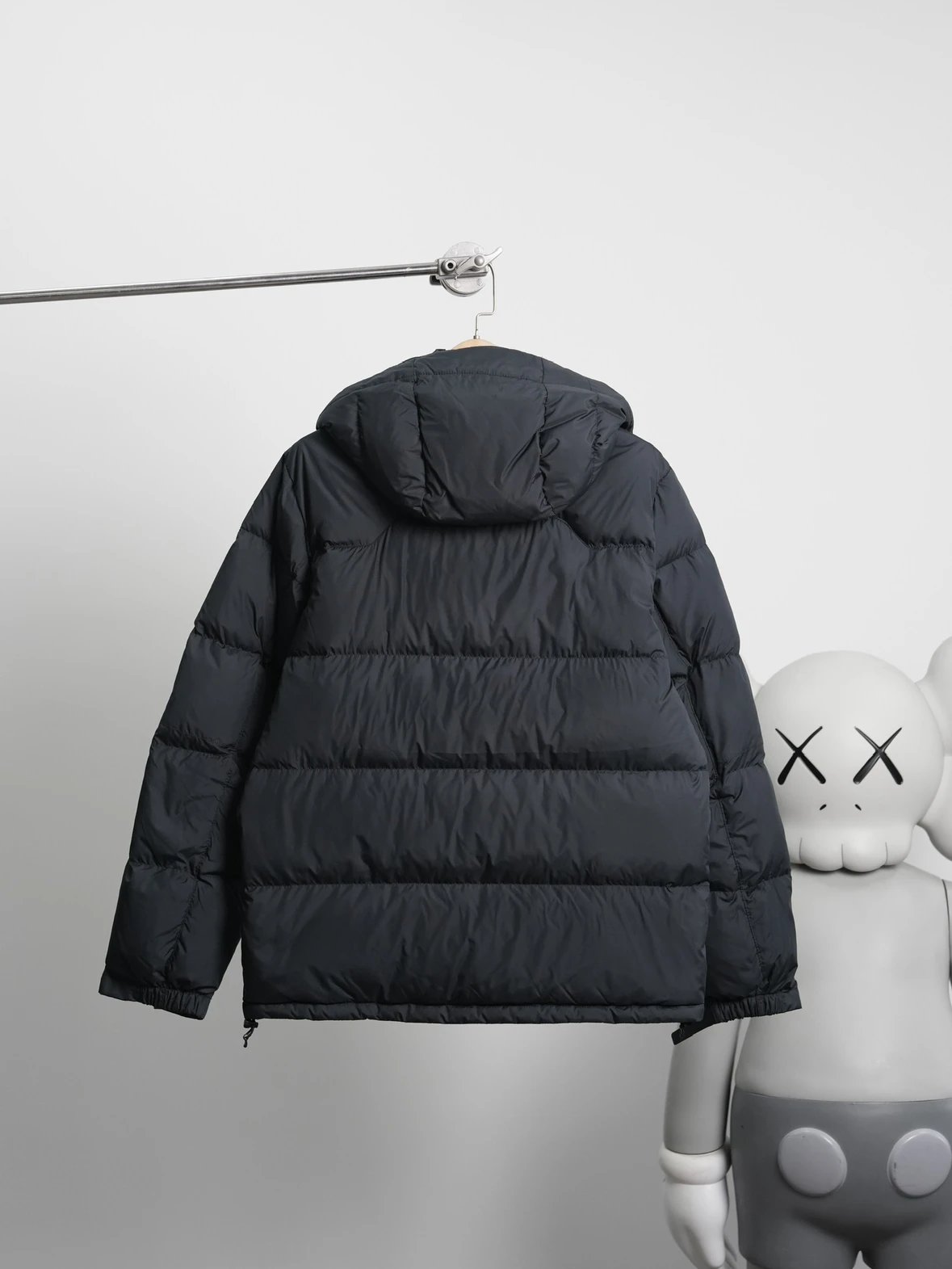 Item ID 8133 raff FW24 solid color down jacket “80 white duck down ” Zipper hooded