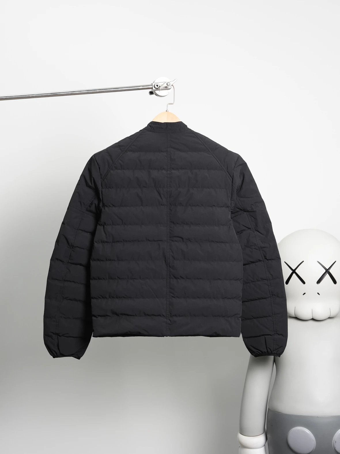 Item ID 8098 Acne SS25 Logo _National Standard 90 White Duck Down_ Solid Color Zipp