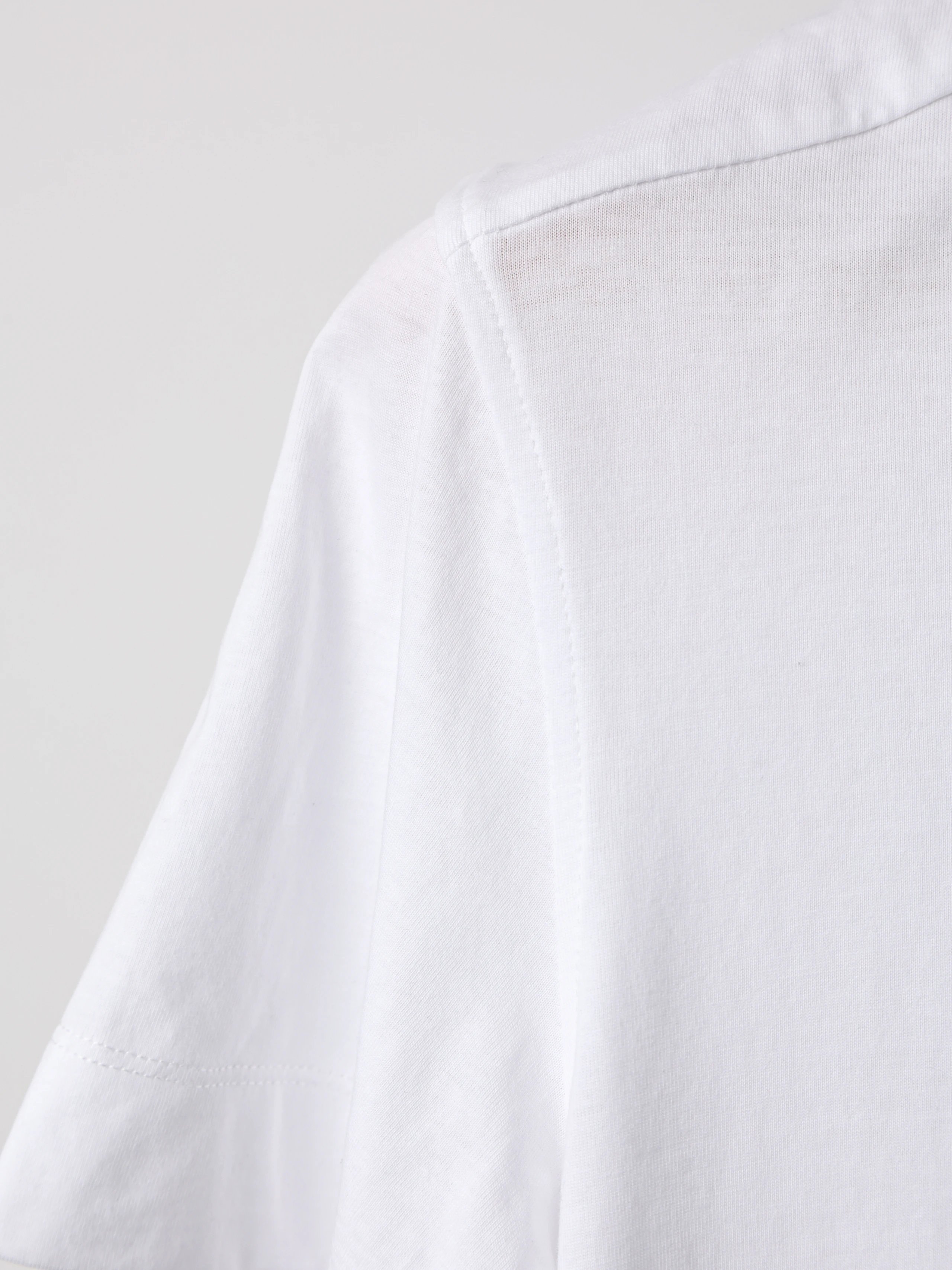 Item ID 8332 Zegn@- Jenia-2023S - Basic Satin Lightweight Short Sleeve -70s Lyocell