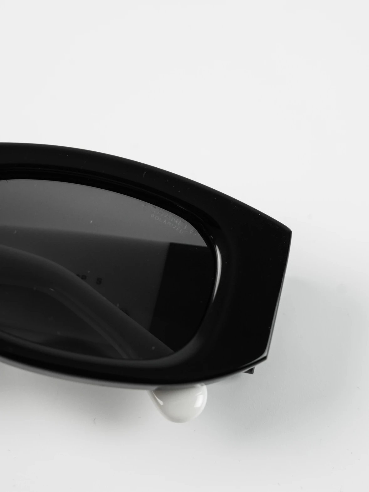 Item ID 8415 Xiaoxiang 5525 Glasses _Adjustable Degree_ Leg Logo Irregular Sunglass