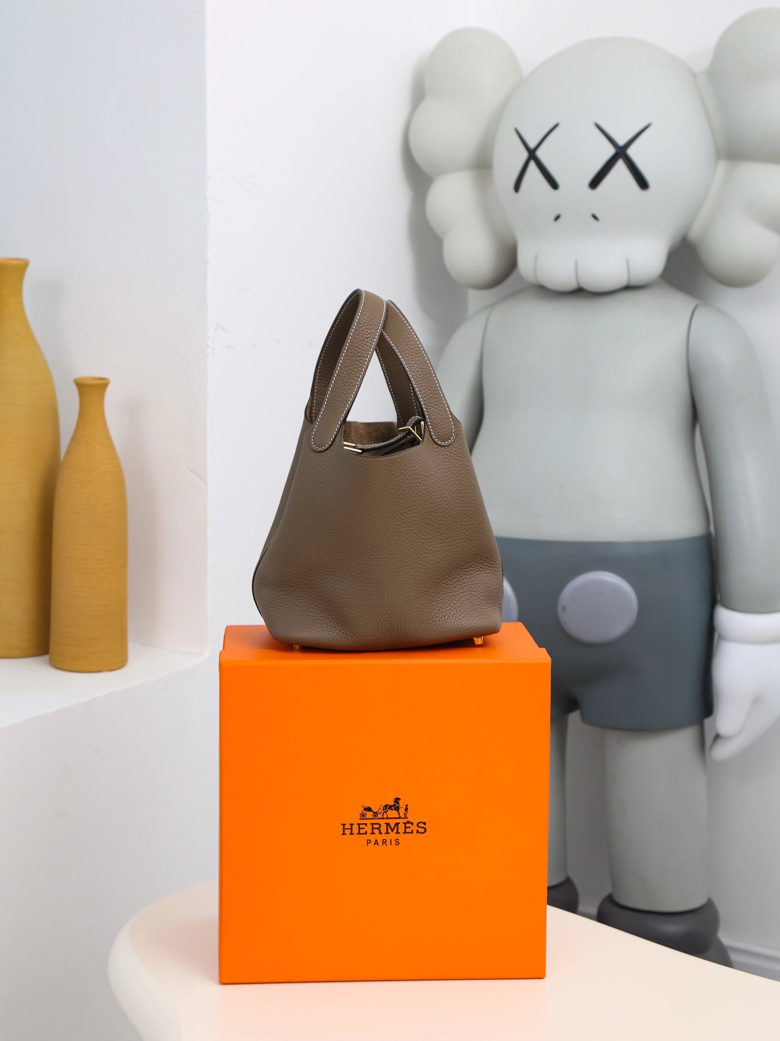 Item ID 8487 HERME3-Majia-Picoting-Lock-18- Gold Buckle - Calf Leather - Vegetable