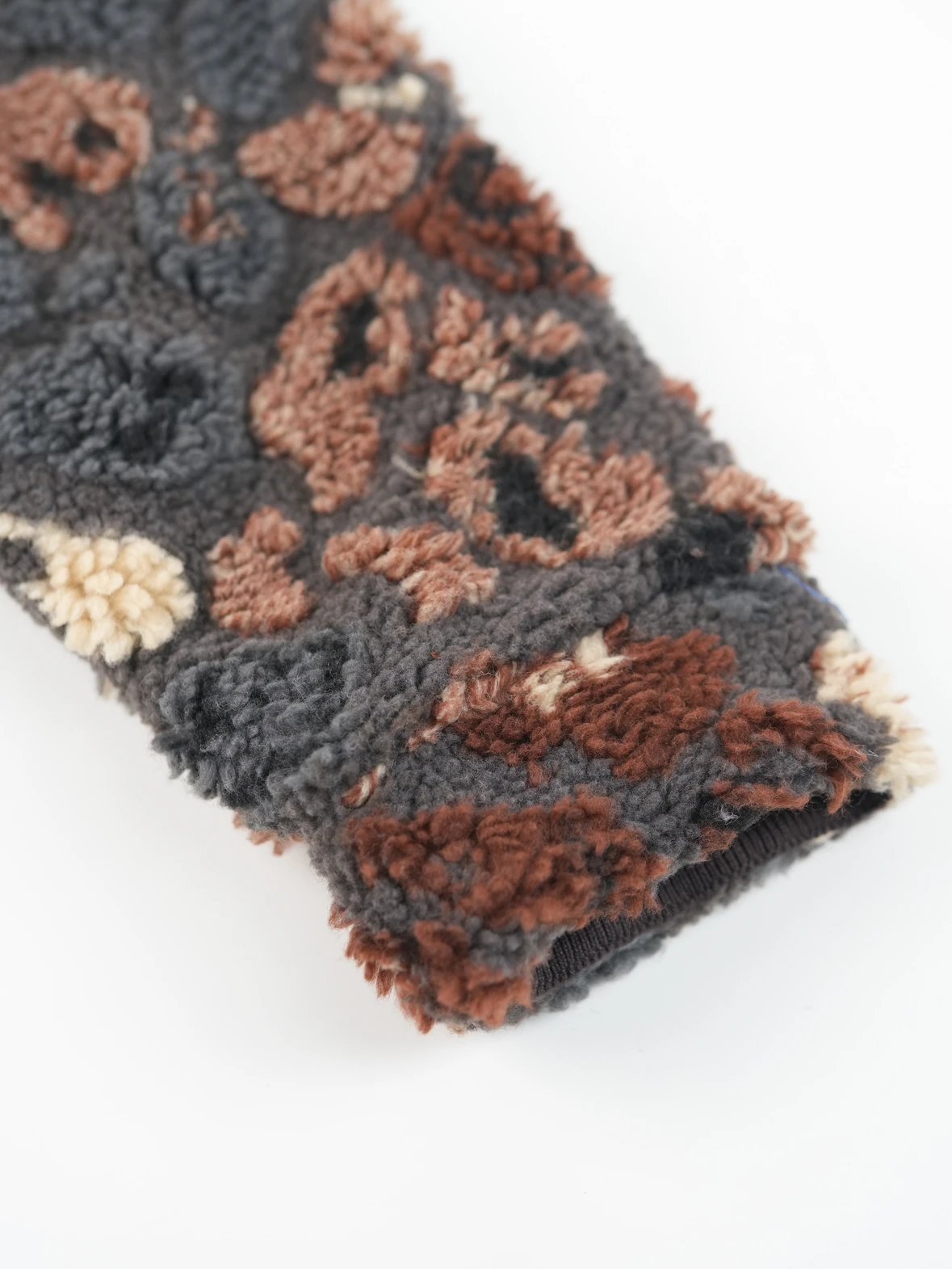 Item ID 8048 NigoFW25 Double sided “ Independently developed steel mold stamping ”