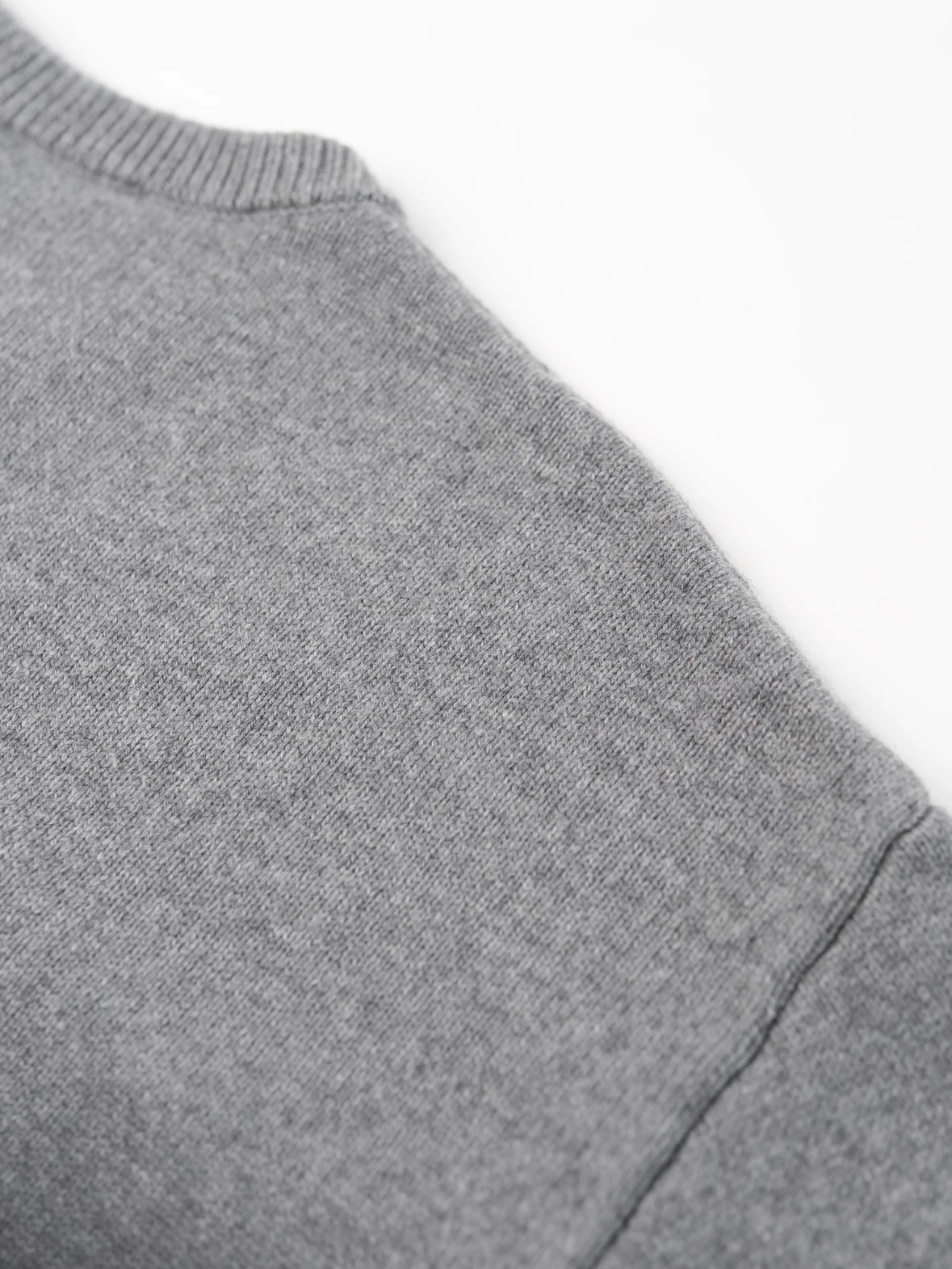 Item ID 8248 AMI Big love black label Logo Wool blend crew neck pullover sweater fo